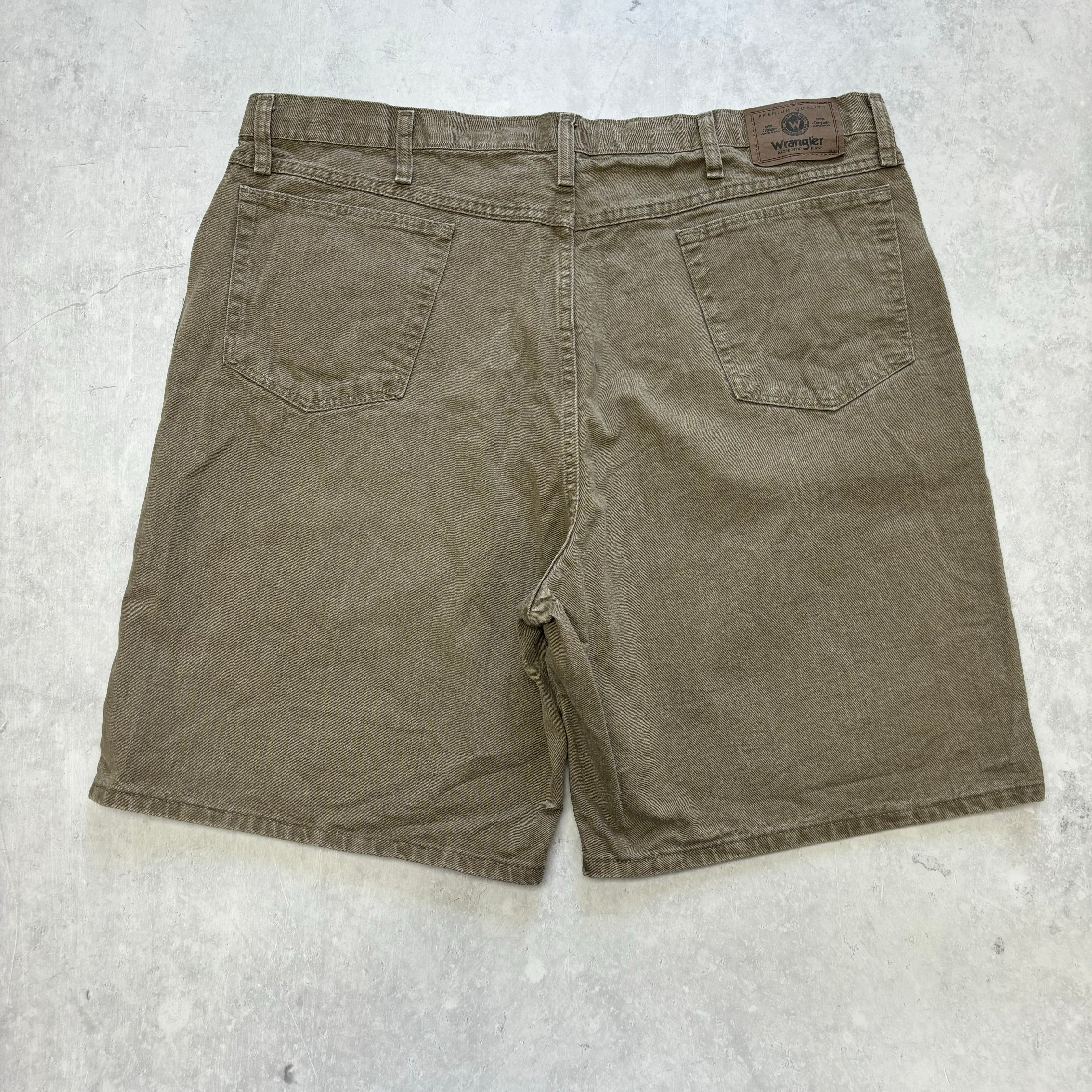 Vintage Wrangler Jorts W42 Mens Denim Shorts Brown Baggy Relaxed Fit