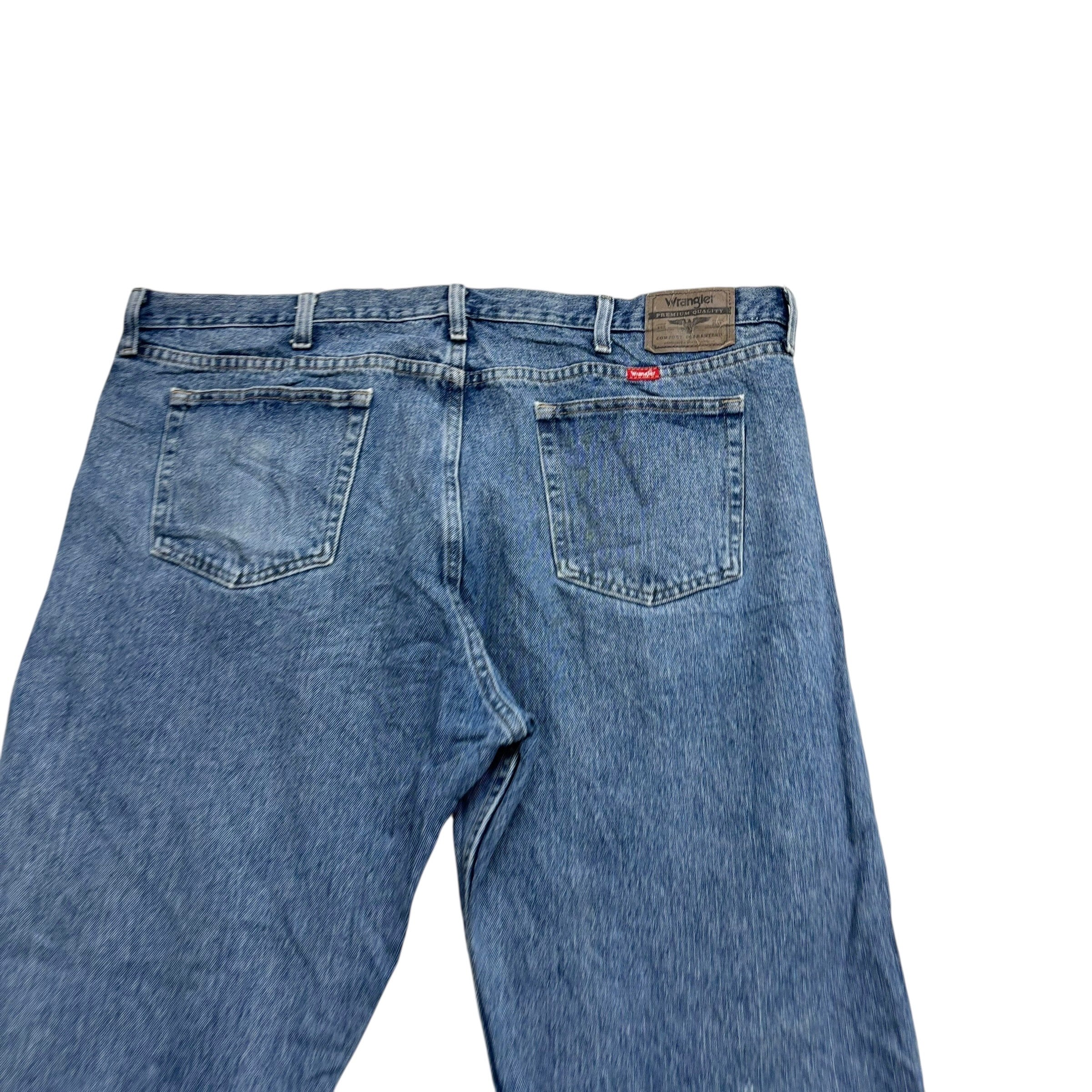 Wrangler Jeans W44 L30 Mens Mid Blue Relaxed Straight Fit Denim