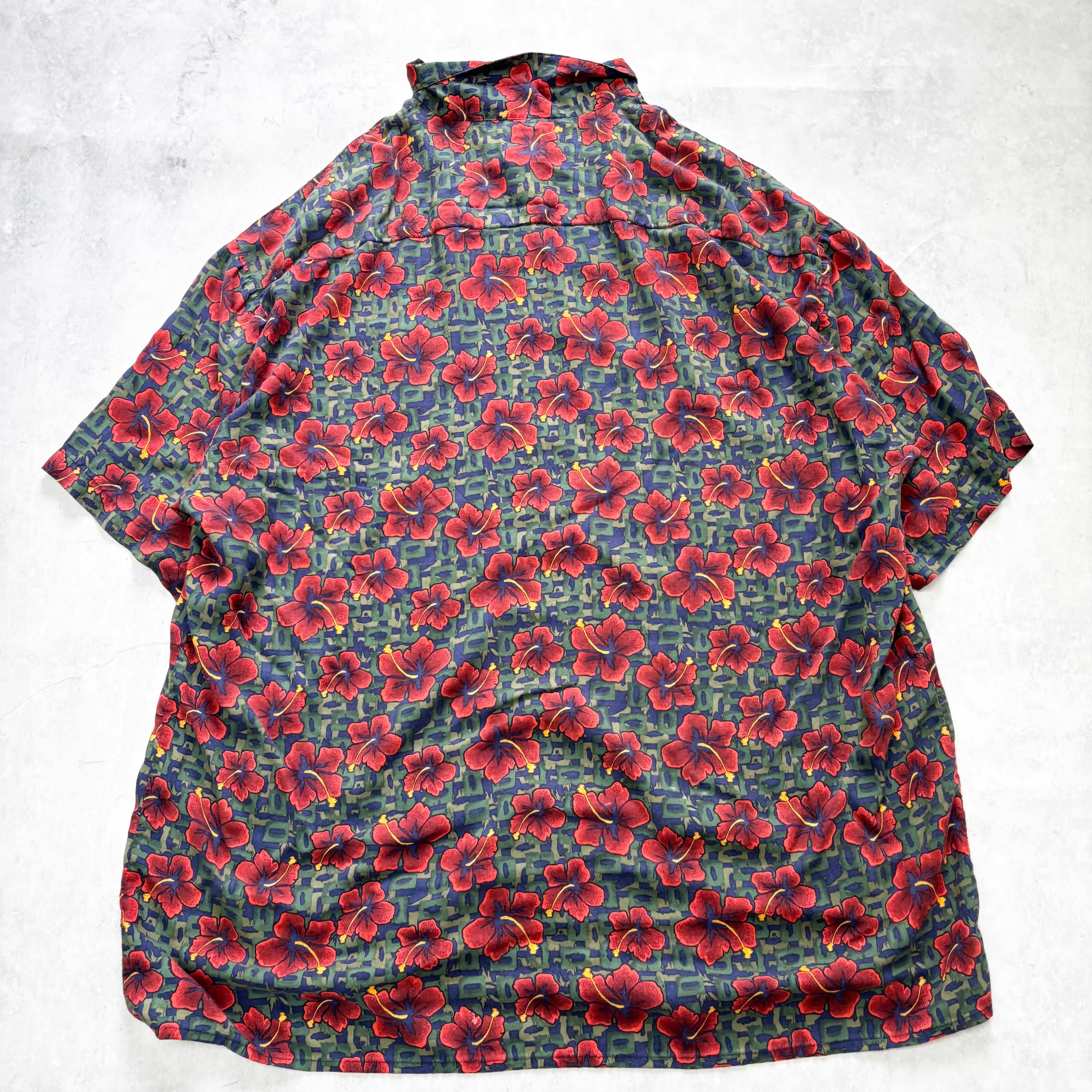Vintage Hawaiian Shirt Mens XL Red Floral Aloha Short Sleeve Flowers Viscose