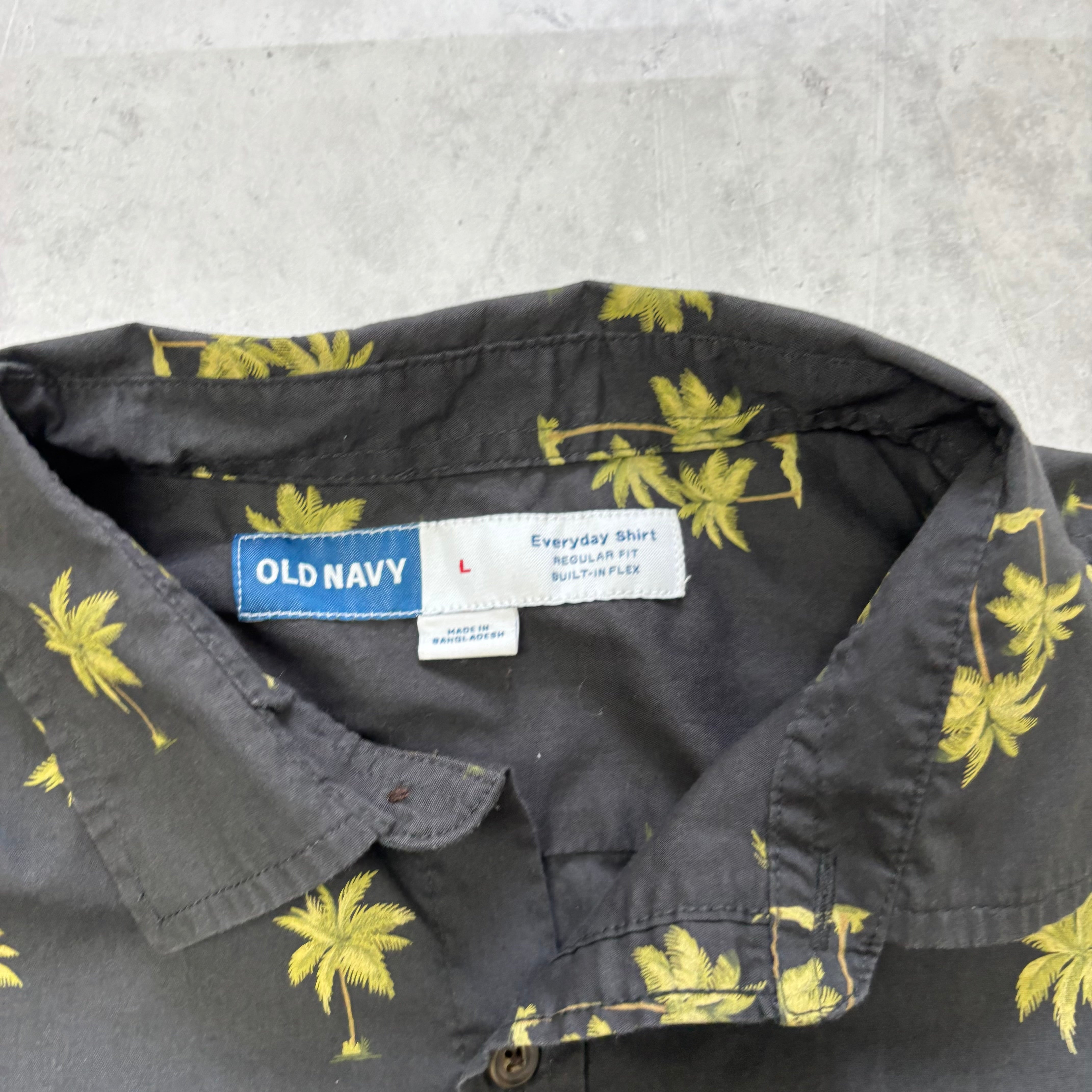 Old Navy Hawaiian Shirt Mens Large Grey Short Sleeve Regular Fit Cotton (E)