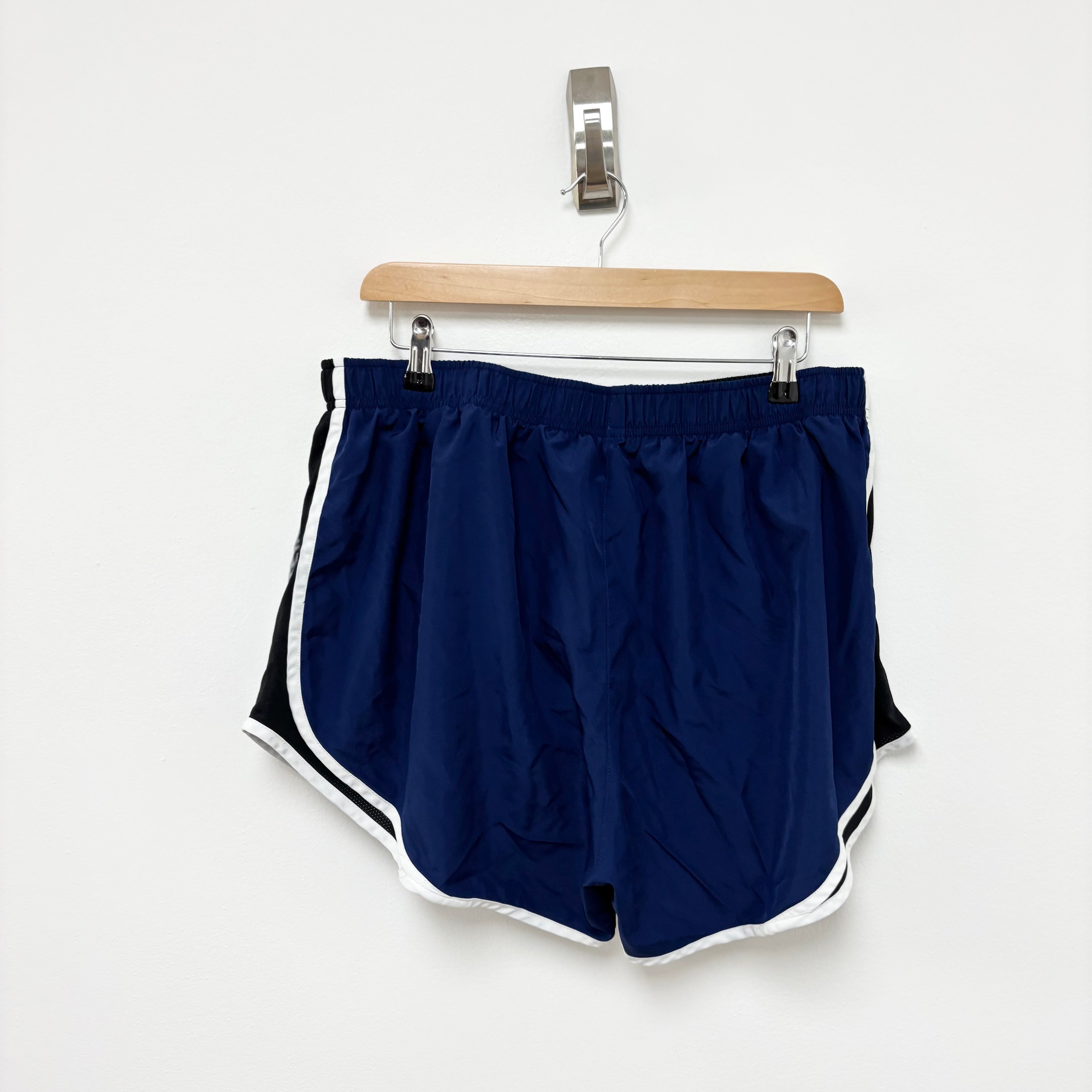 Nike Shorts Womens XXL Blue Dri Fit Running Sports Gym Athletic (E)