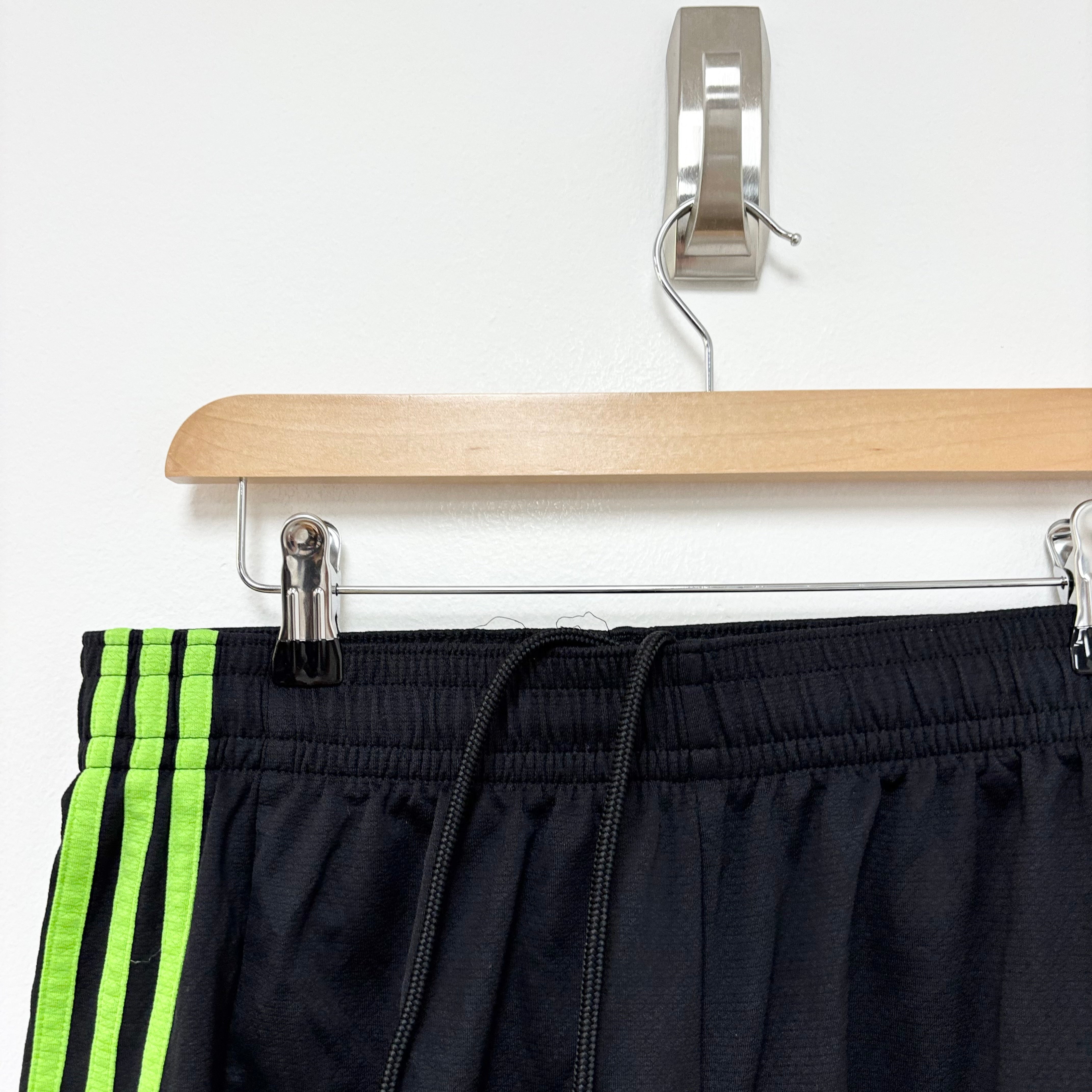 Adidas Shorts Mens Large Black Sports Running Gym Athletic Climalite (E)