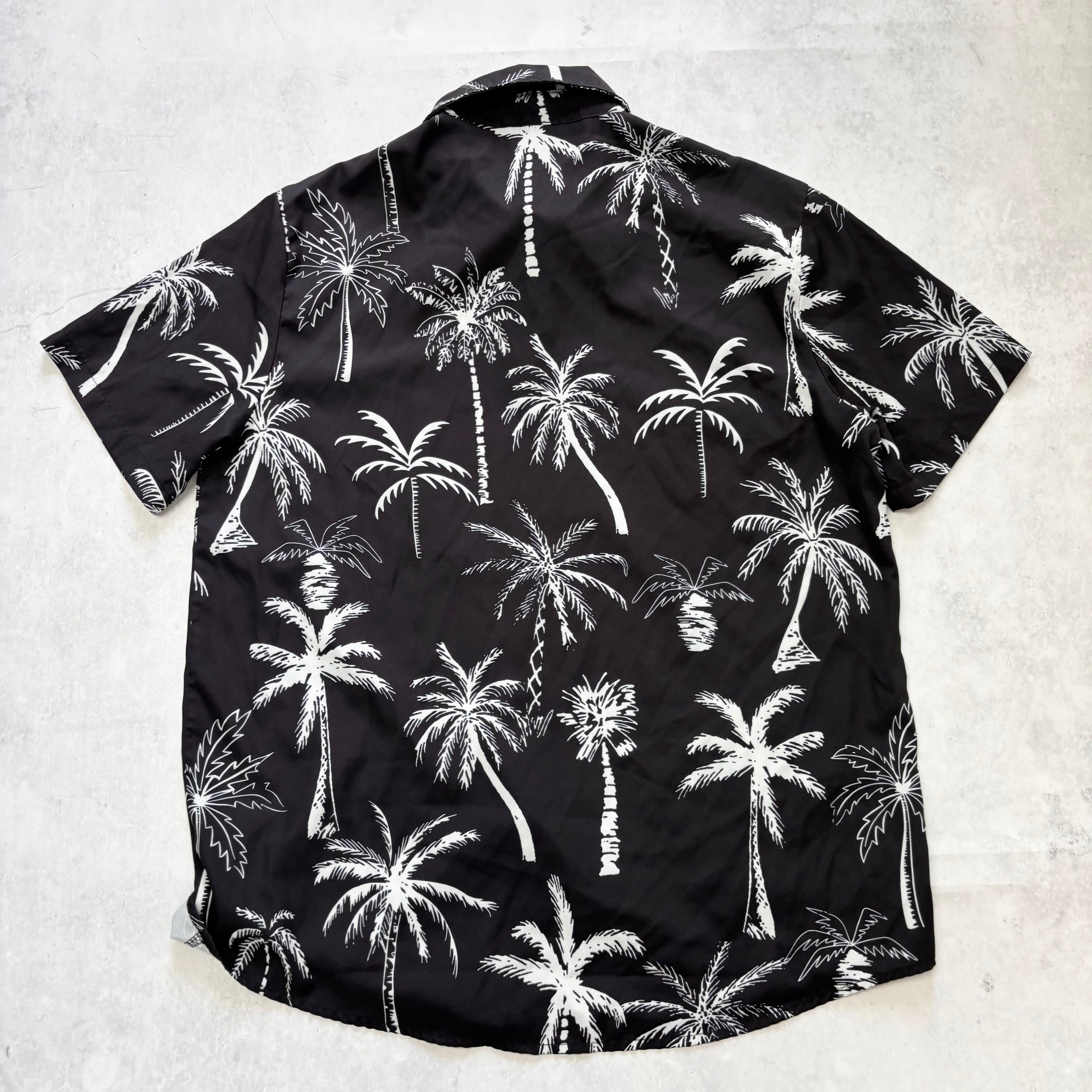Hawaiian Shirt Mens Small Black Floral Aloha Short Sleeve Polyester (E)