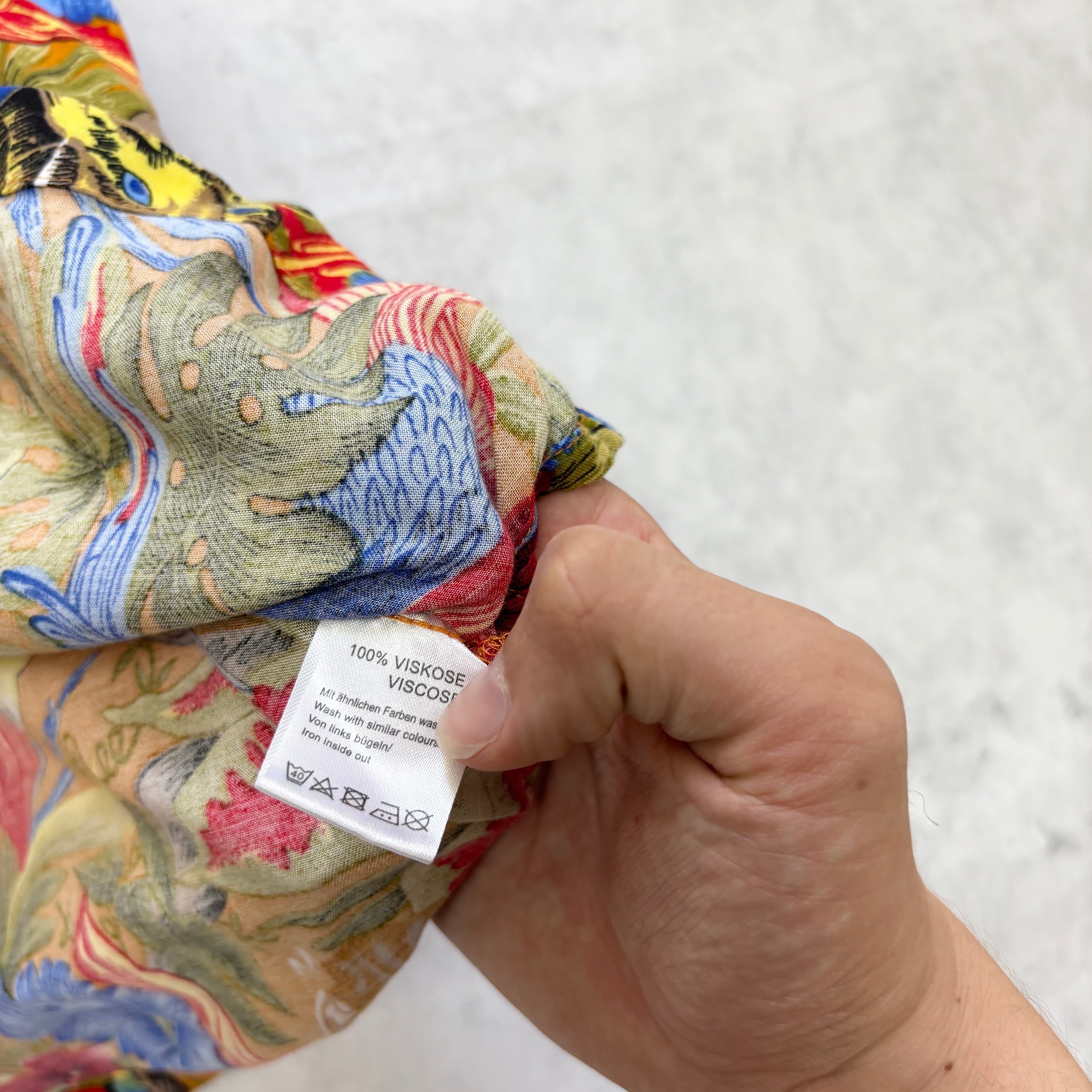 Hawaiian Shirt Mens XL Orange Floral Aloha Short Sleeve Viscose Funky (E)