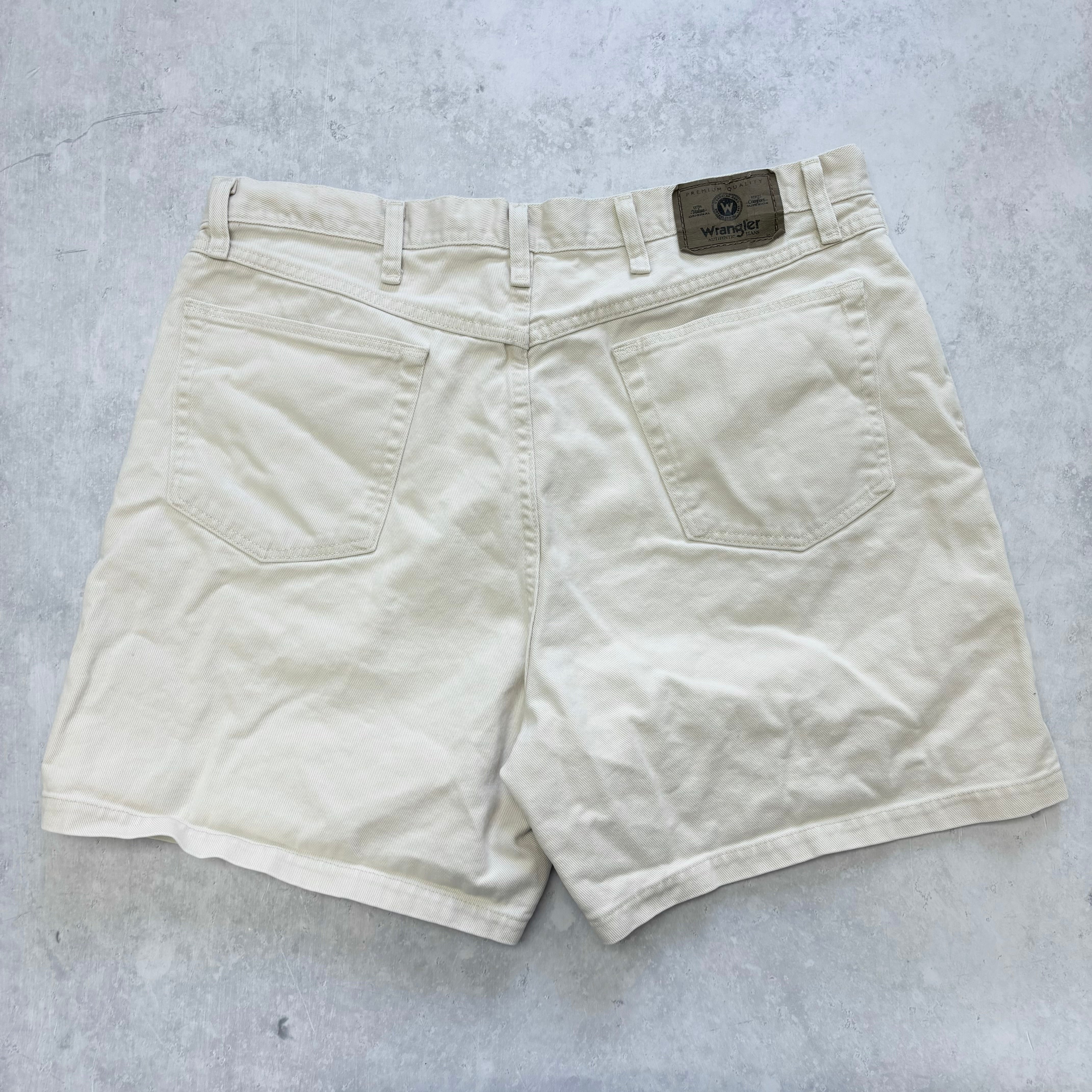 Vintage Wrangler Jorts W36 Mens Denim Shorts Cream White Regular Fit