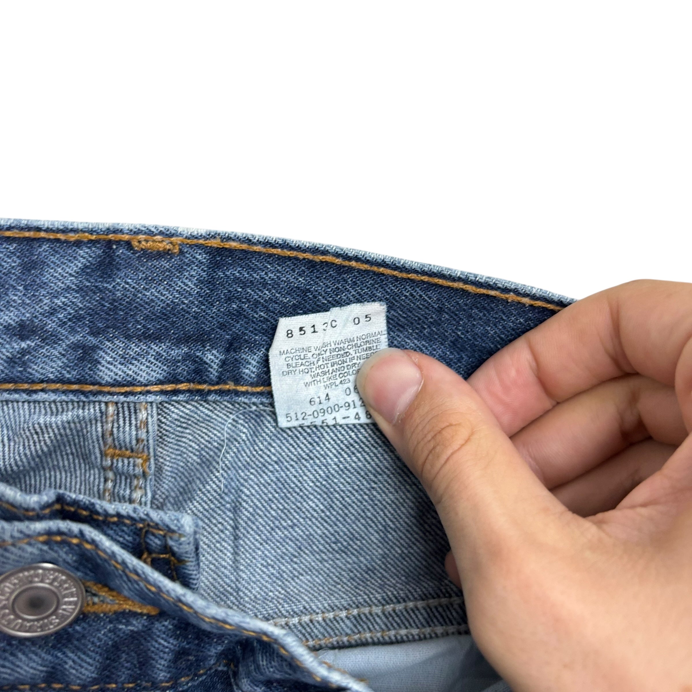 Levis 550 Jeans W26 L28 Womens Mid Blue Relaxed Tapered Vintage USA Made (E)