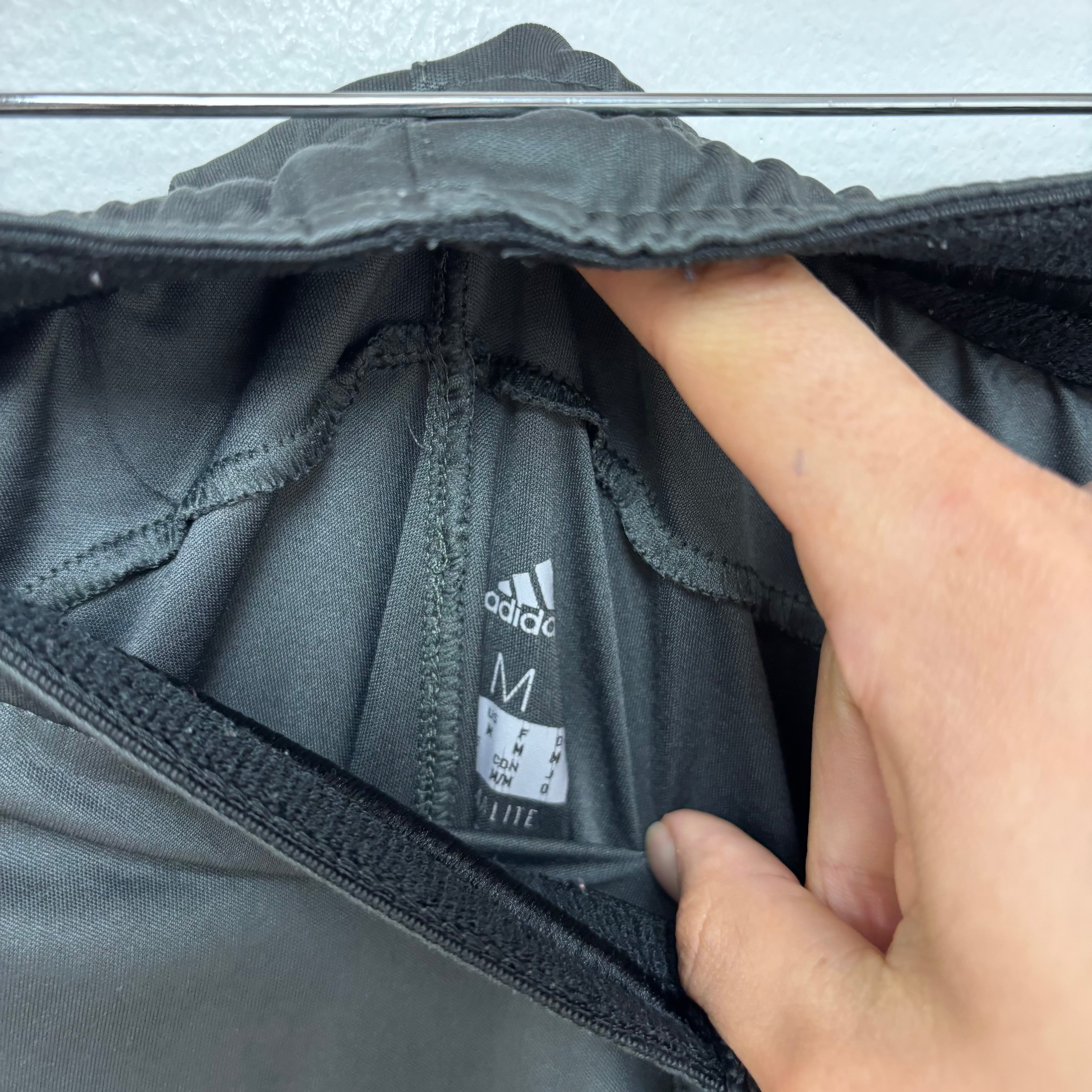 Adidas Shorts Mens Medium Grey Sports Running Gym Athletic Pockets