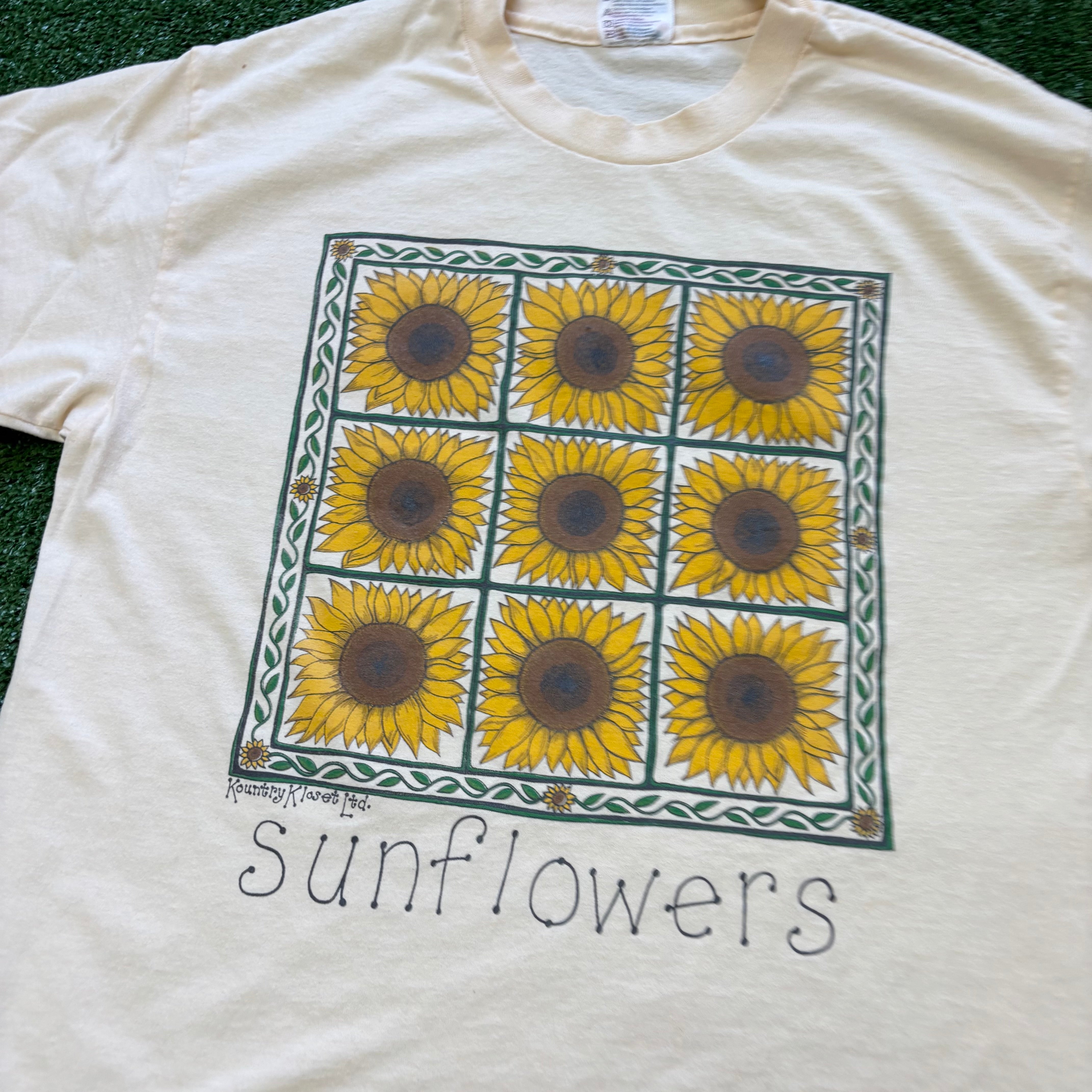 Vintage T Shirt Mens Medium Yellow Single Stitch Graphic Print 90s Sunflower