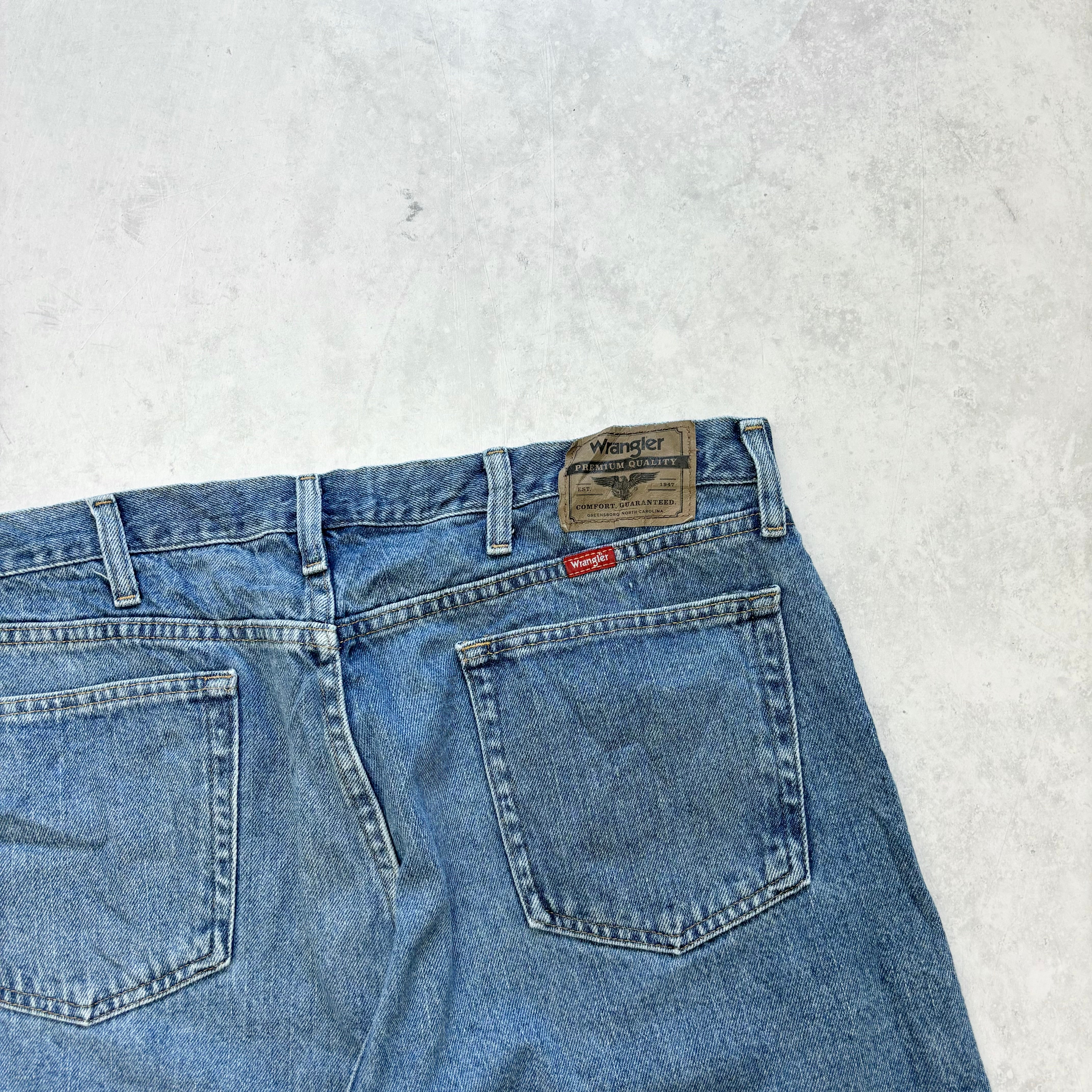 Vintage Wrangler Jorts W36 Mens Denim Shorts Mid Blue Baggy Relaxed Fit