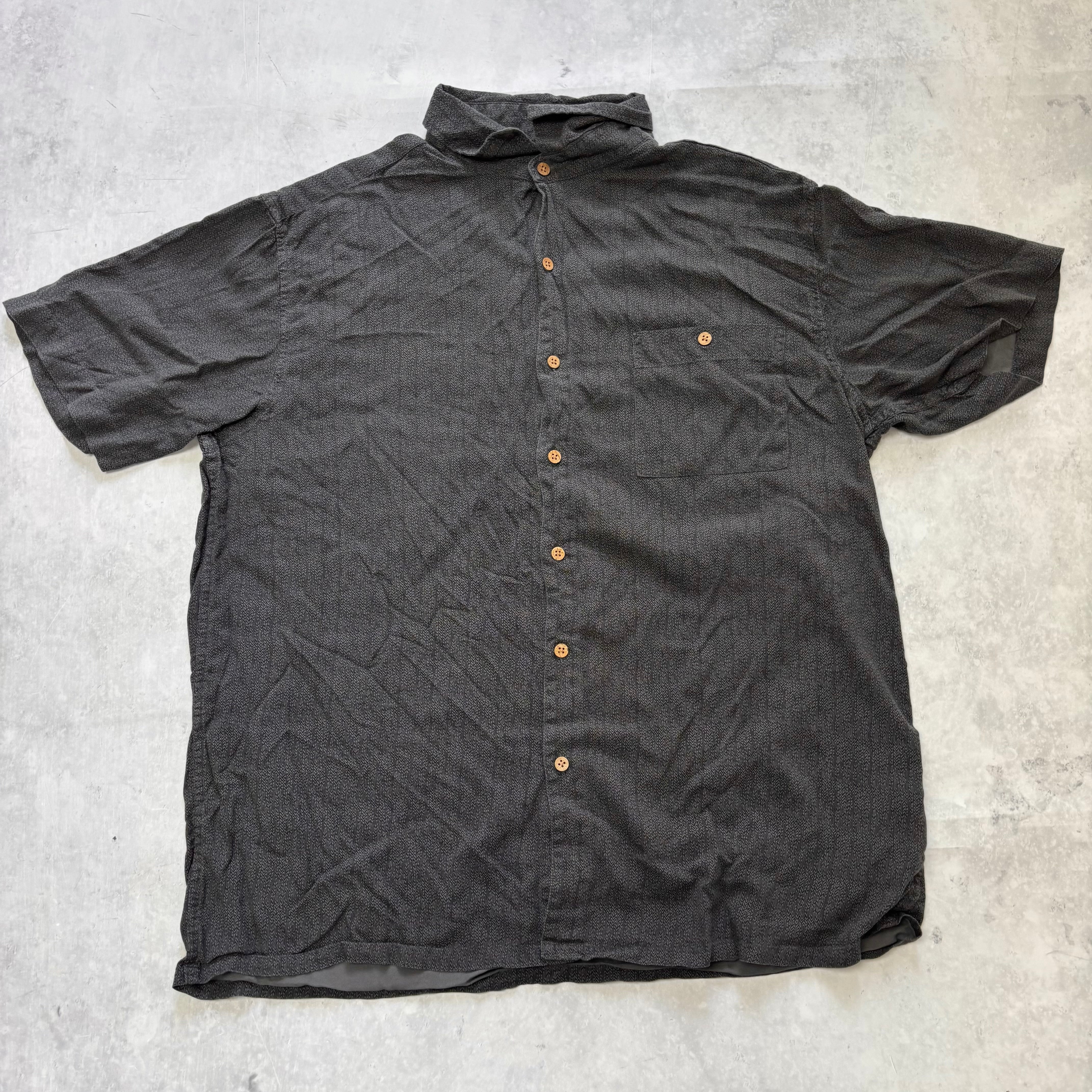Mens Shirt Black Large Short Sleeve Rayon Black Pattern (E)