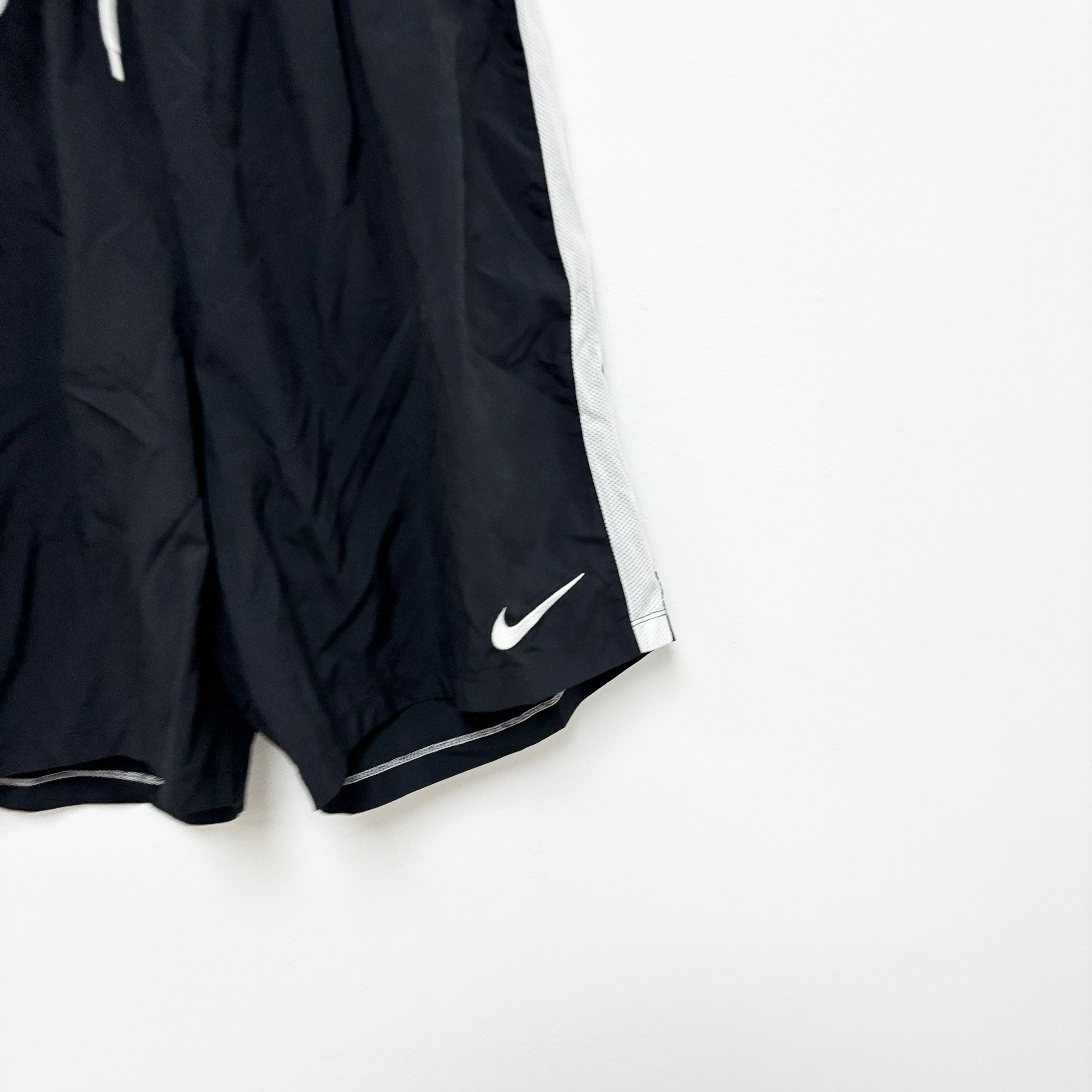 Nike Shorts Mens Medium Black Dri Fit Running Sports Gym Athletic (E)