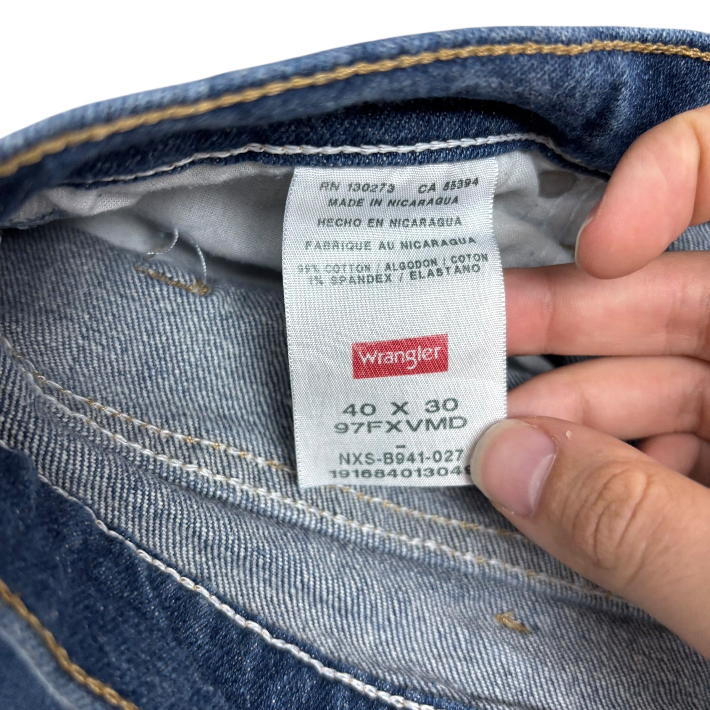 Wrangler Jeans W40 L30 Mens Mid Blue Relaxed Straight Fit Stretch Denim (E)