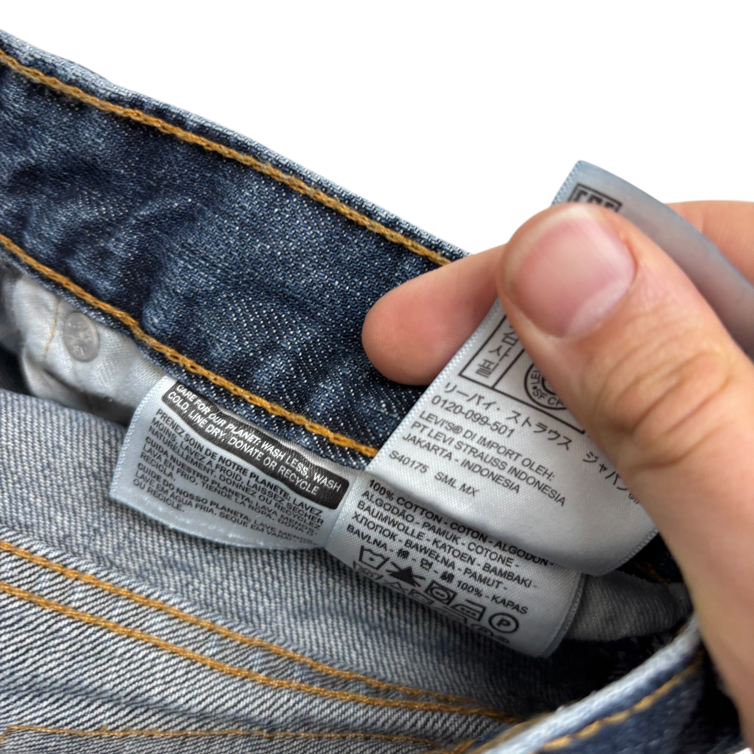 Levis 550 Jeans W32 L38 Mens Dark Blue Relaxed Straight Fit Denim (E)