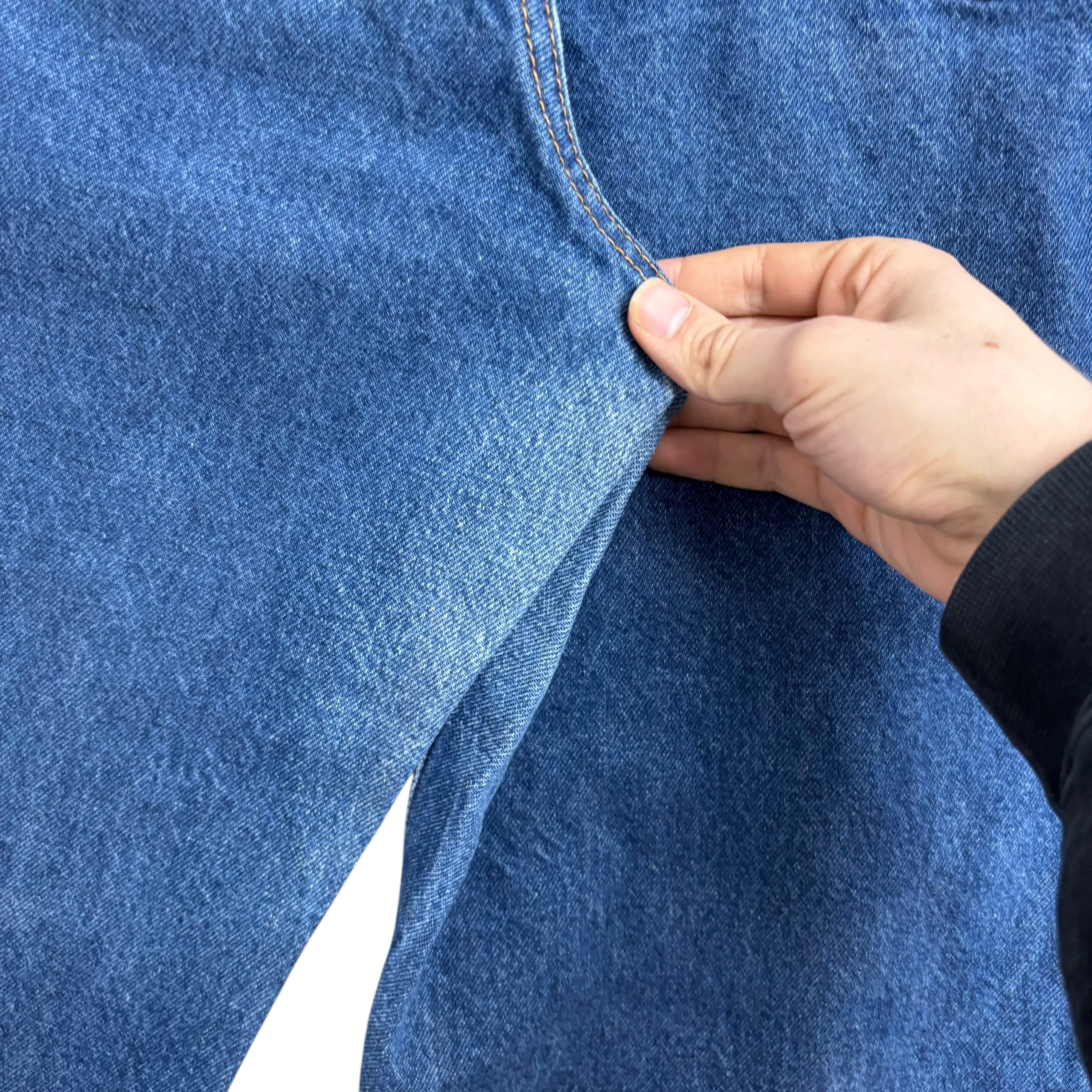 Levis 505 Jeans W34 L29 Womens Mid Blue Relaxed Taper Made In USA Vintage