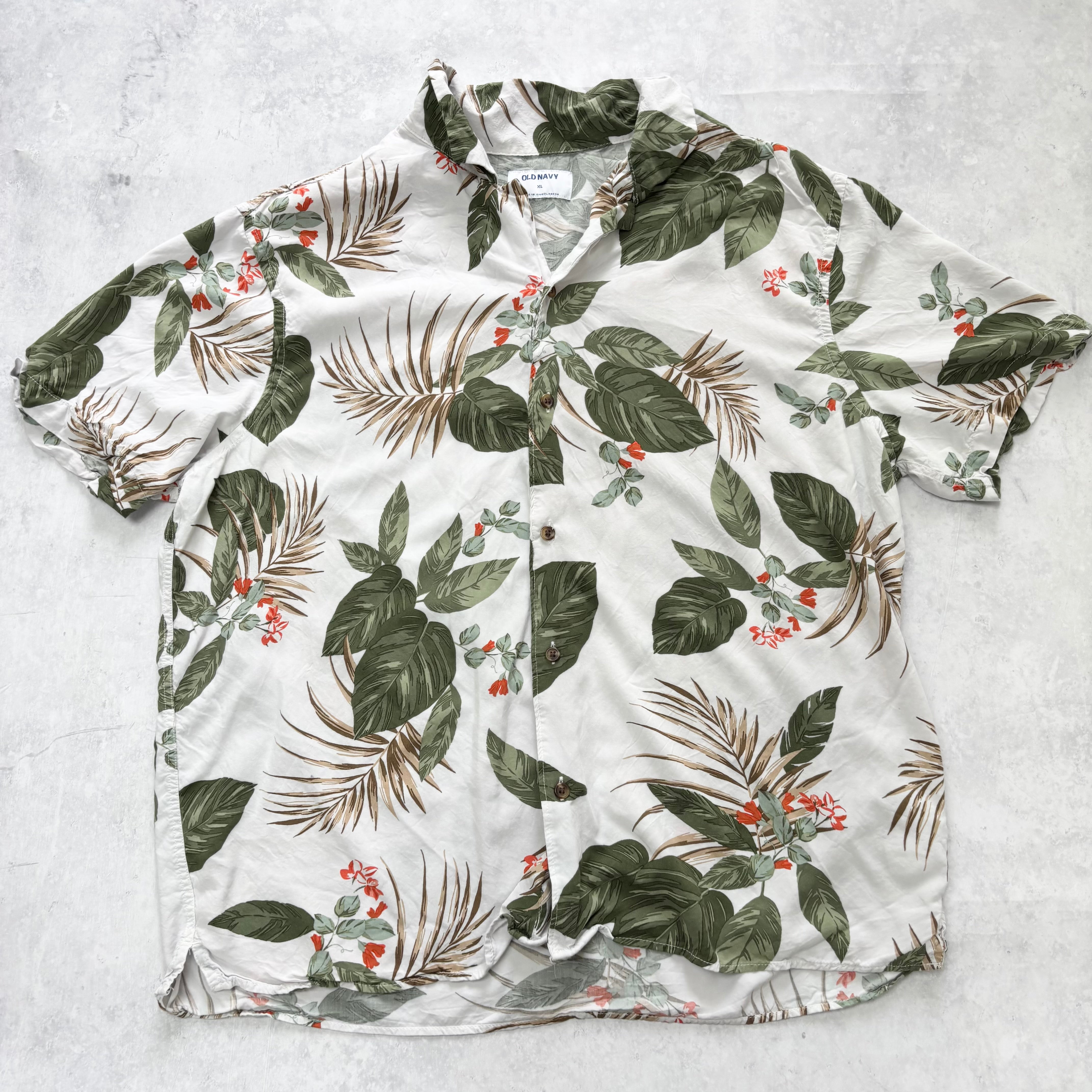 Hawaiian Shirt Mens XL White Floral Aloha Short Sleeve Rayon (E)