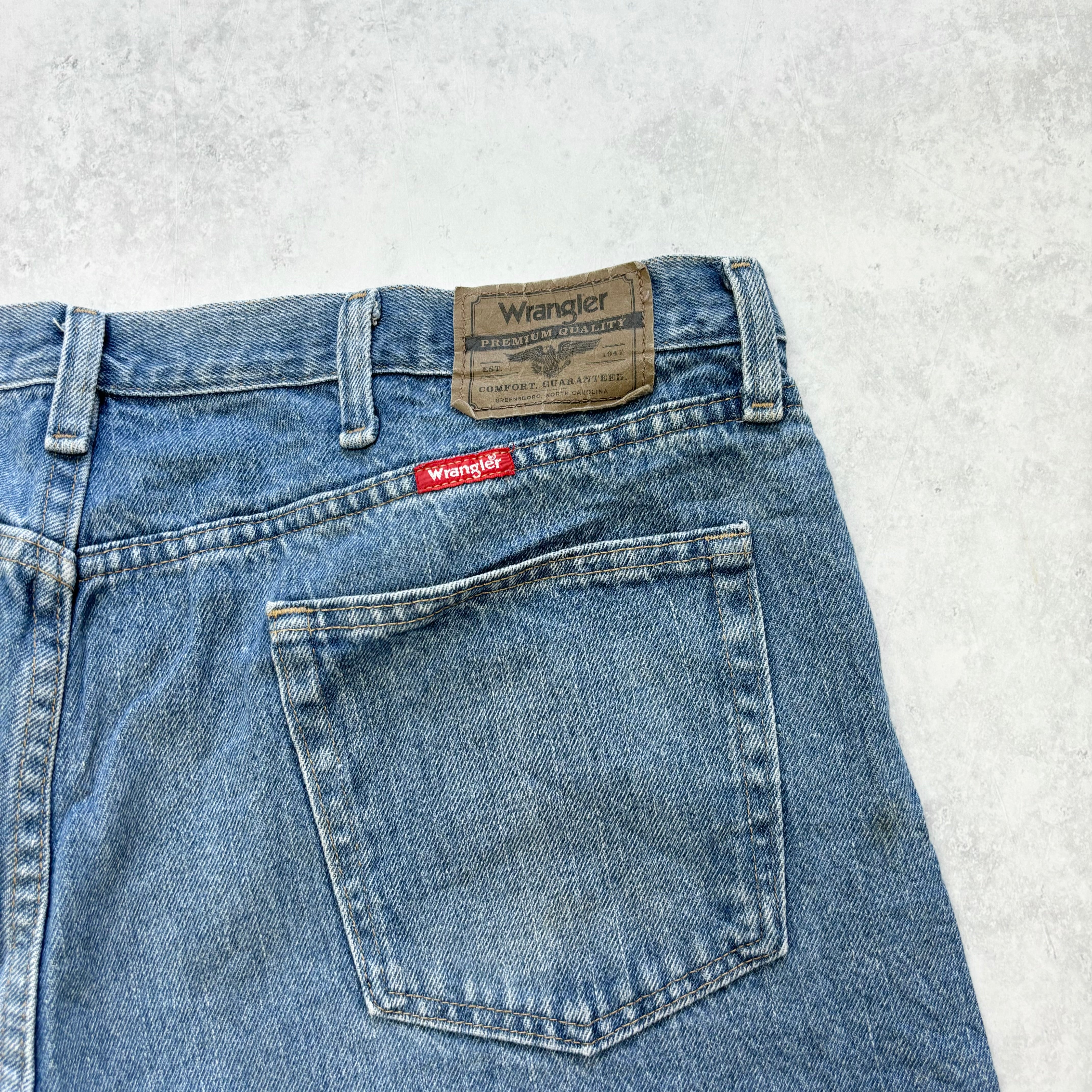 Vintage Wrangler Jorts W40 Mens Denim Shorts Mid Blue Baggy Relaxed Fit