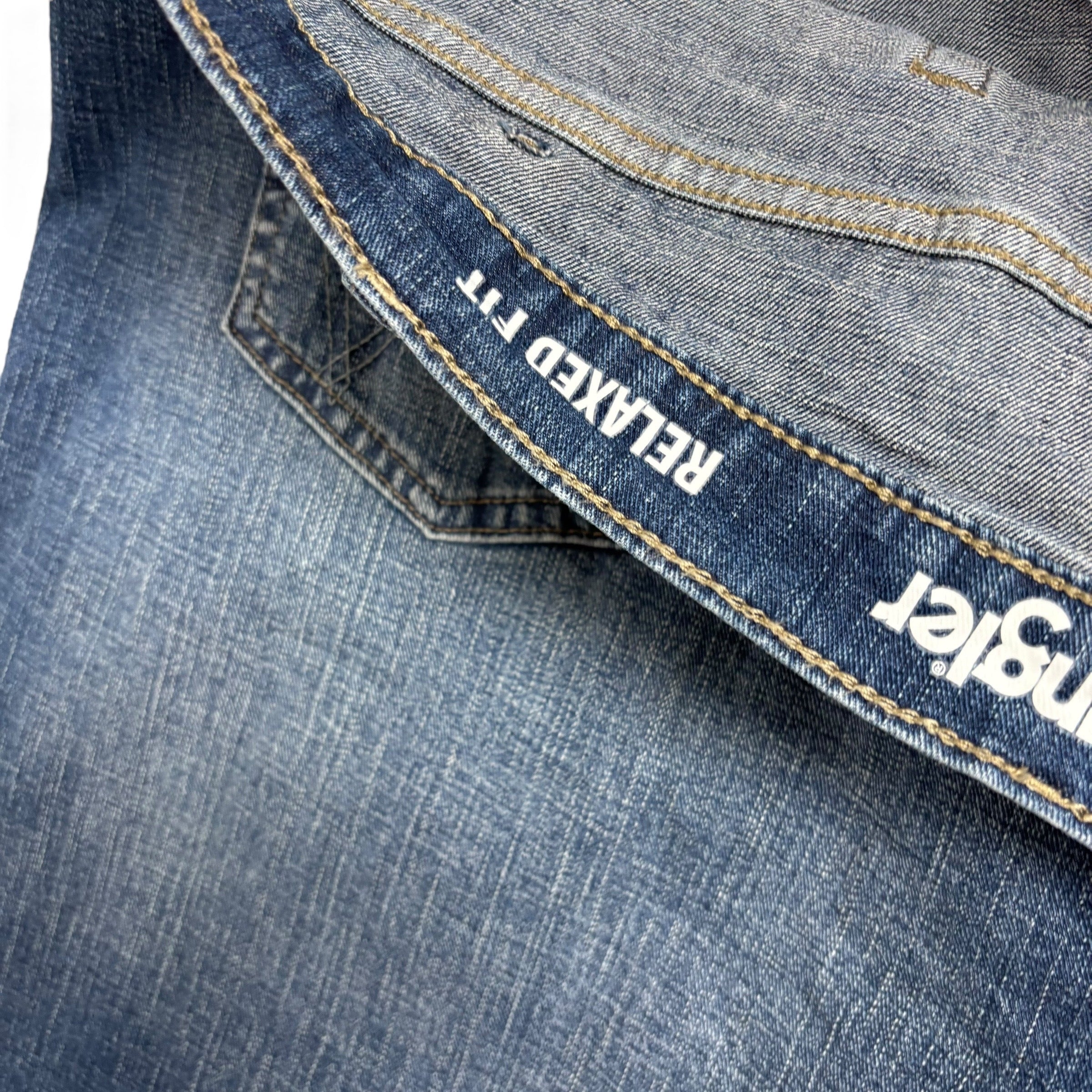 Wrangler Jeans W42 L30 Mens Mid Blue Relaxed Straight Fit Stretch Denim (E)