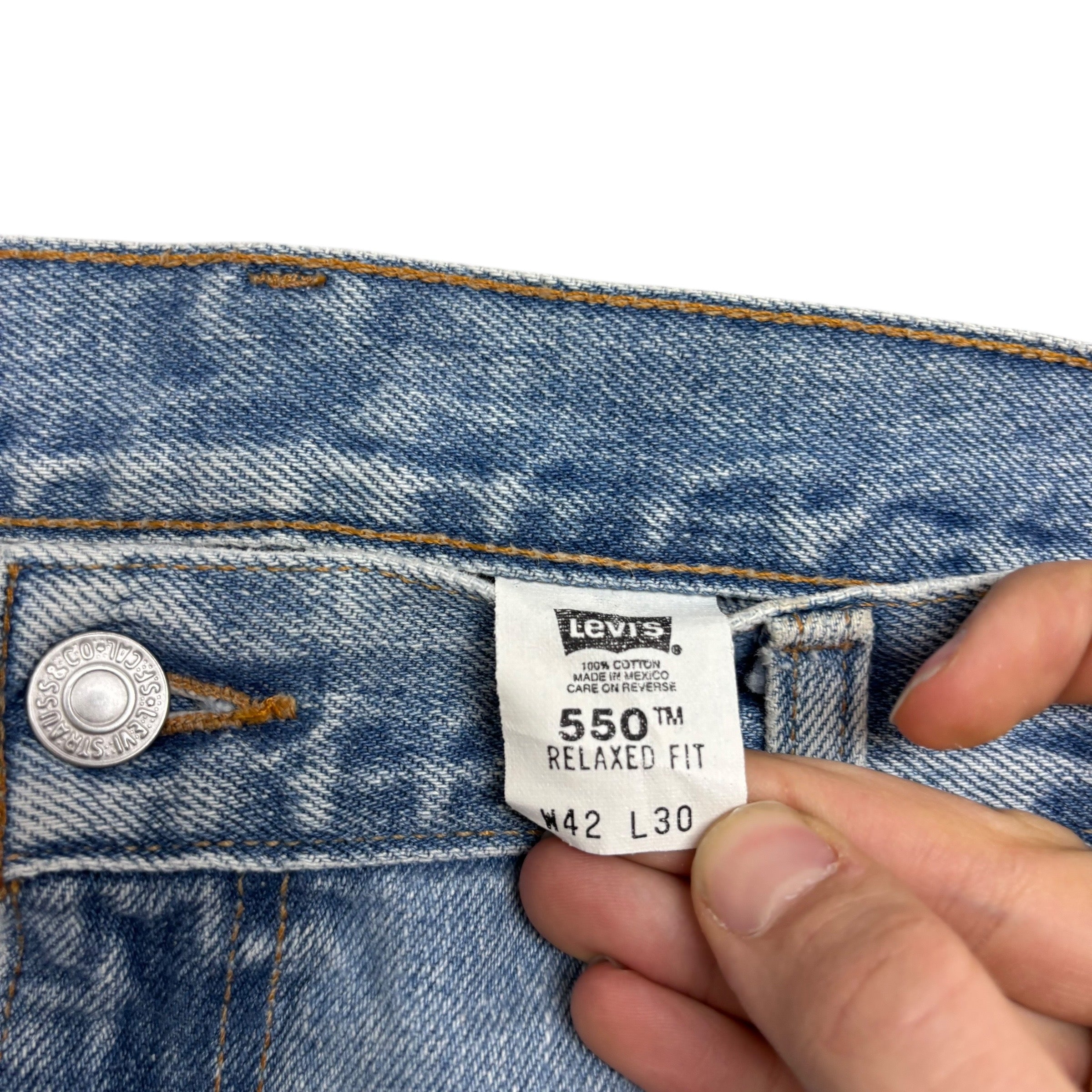 Levis 550 Jeans W42 L30 Mens Light Blue Relaxed Straight Fit Vintage Denim