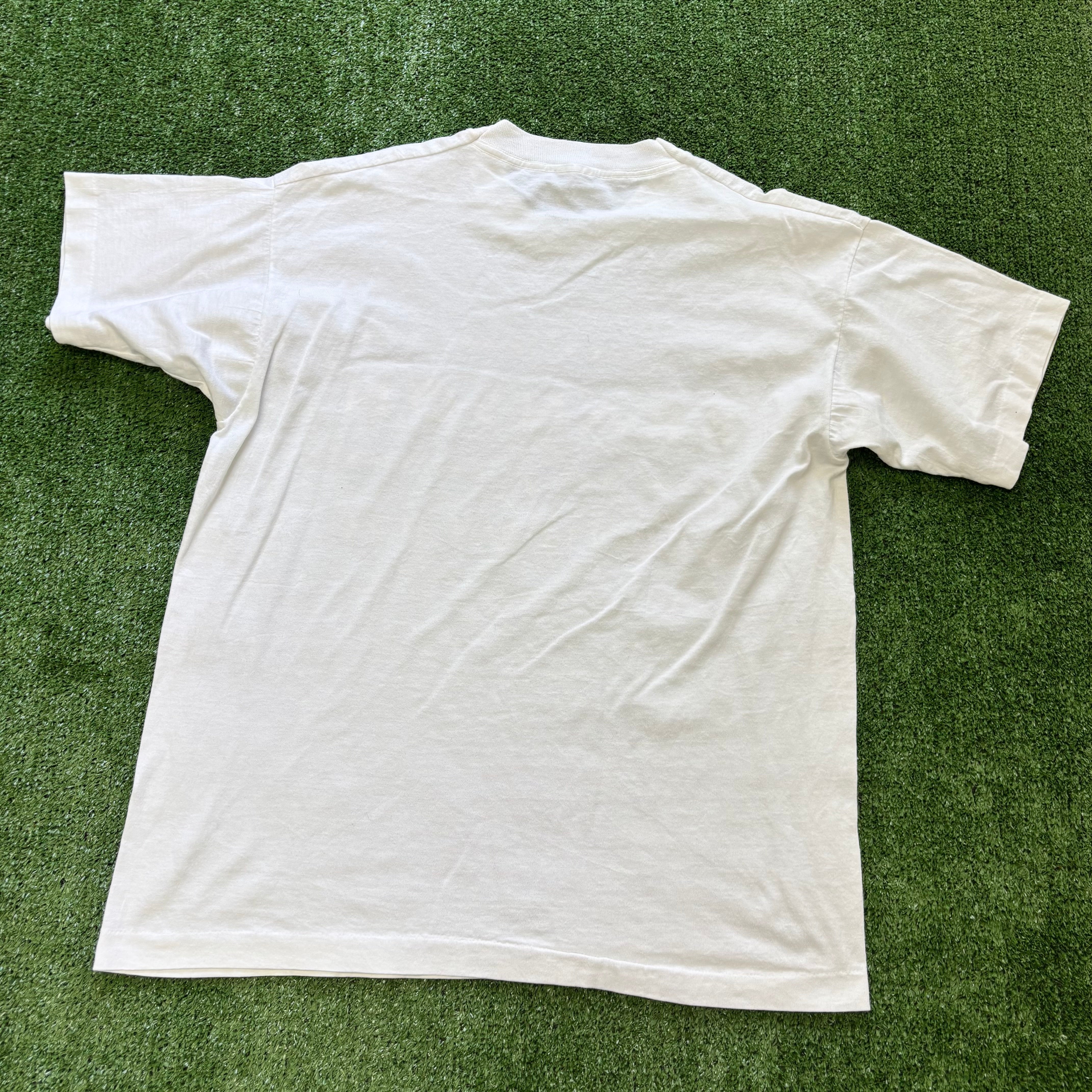 Vintage T Shirt Mens Medium White Single Stitch Graphic Print 90s USA Tourist