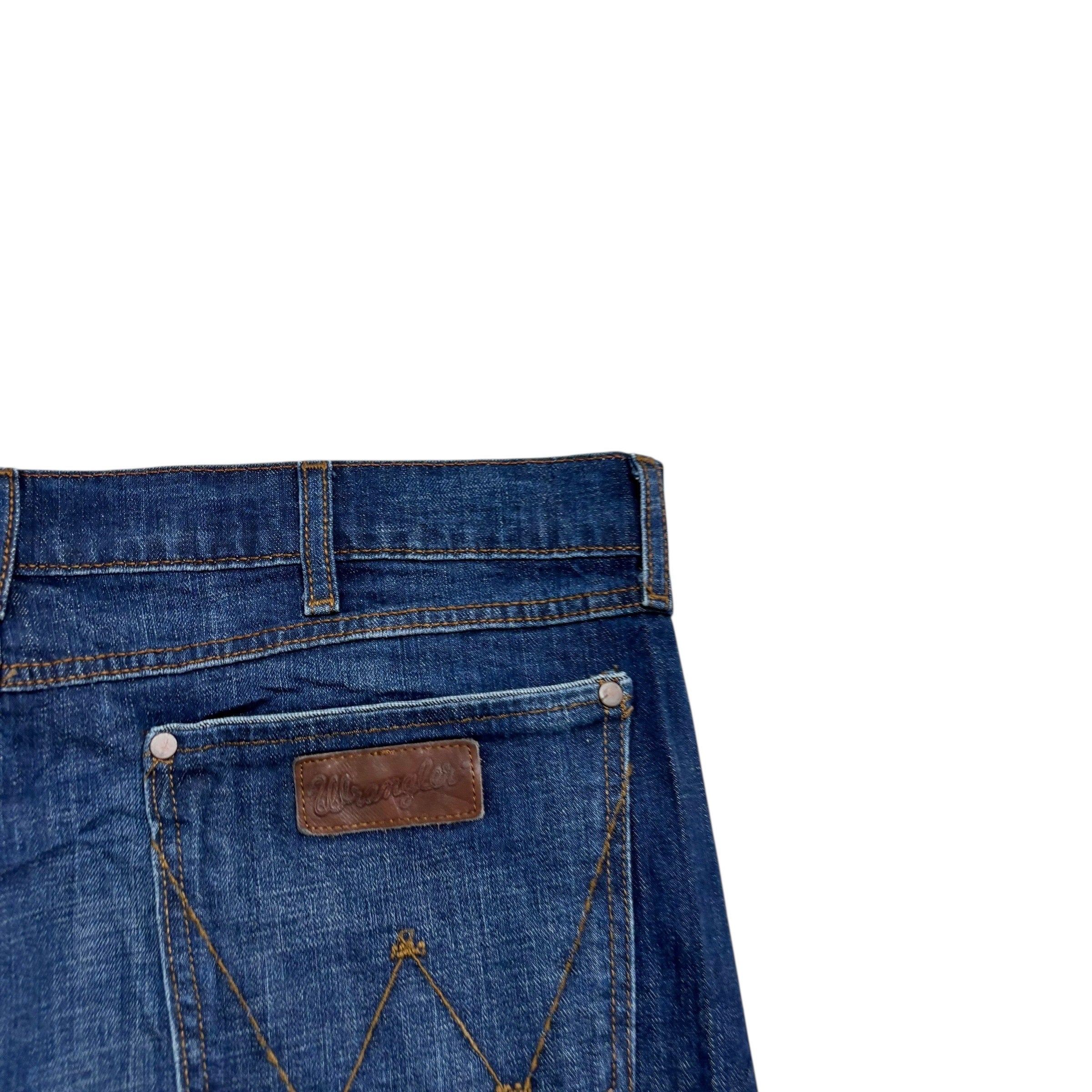 Wrangler Jeans W42 L32 Mens Dark Blue Relaxed Bootcut Fit Stretch Denim