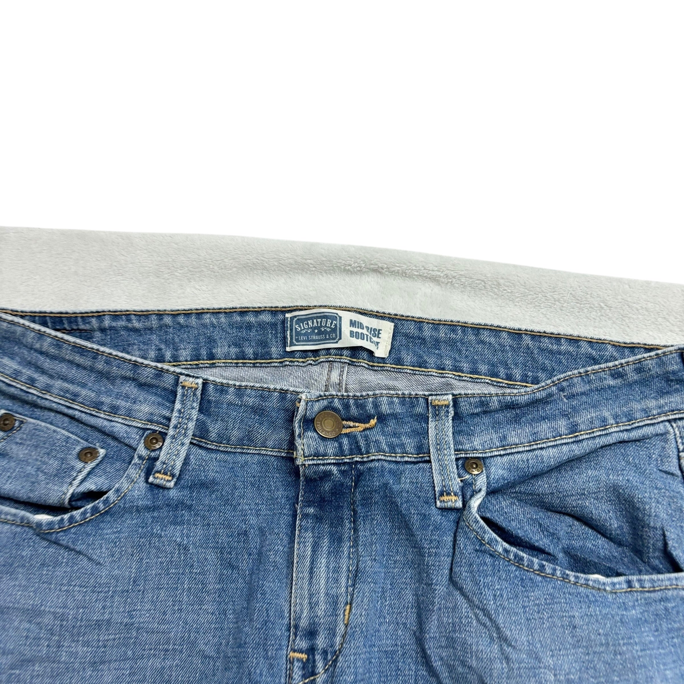 Levis Signature Jeans W34 L34 Womens Bootcut Fit Mid Blue Stretch Denim (E)
