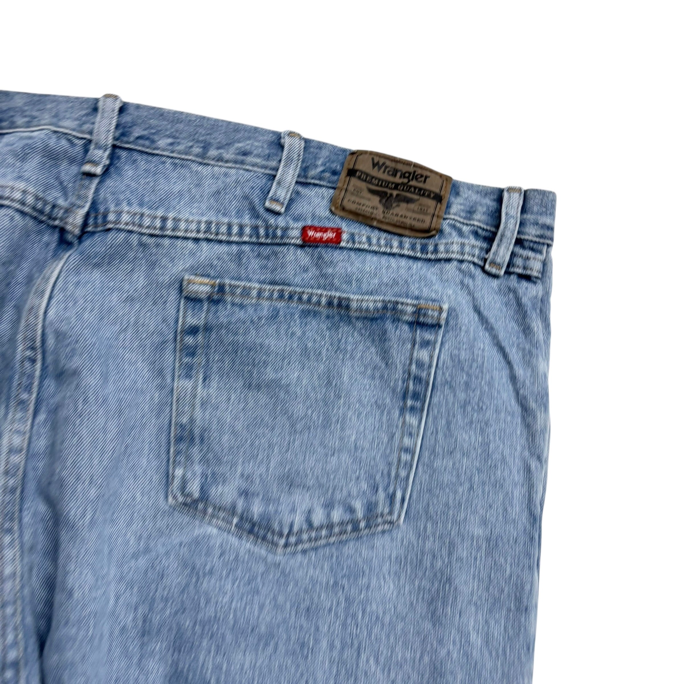 Wrangler Jeans W46 L30 Mens Light Blue Relaxed Straight Fit Denim (E)