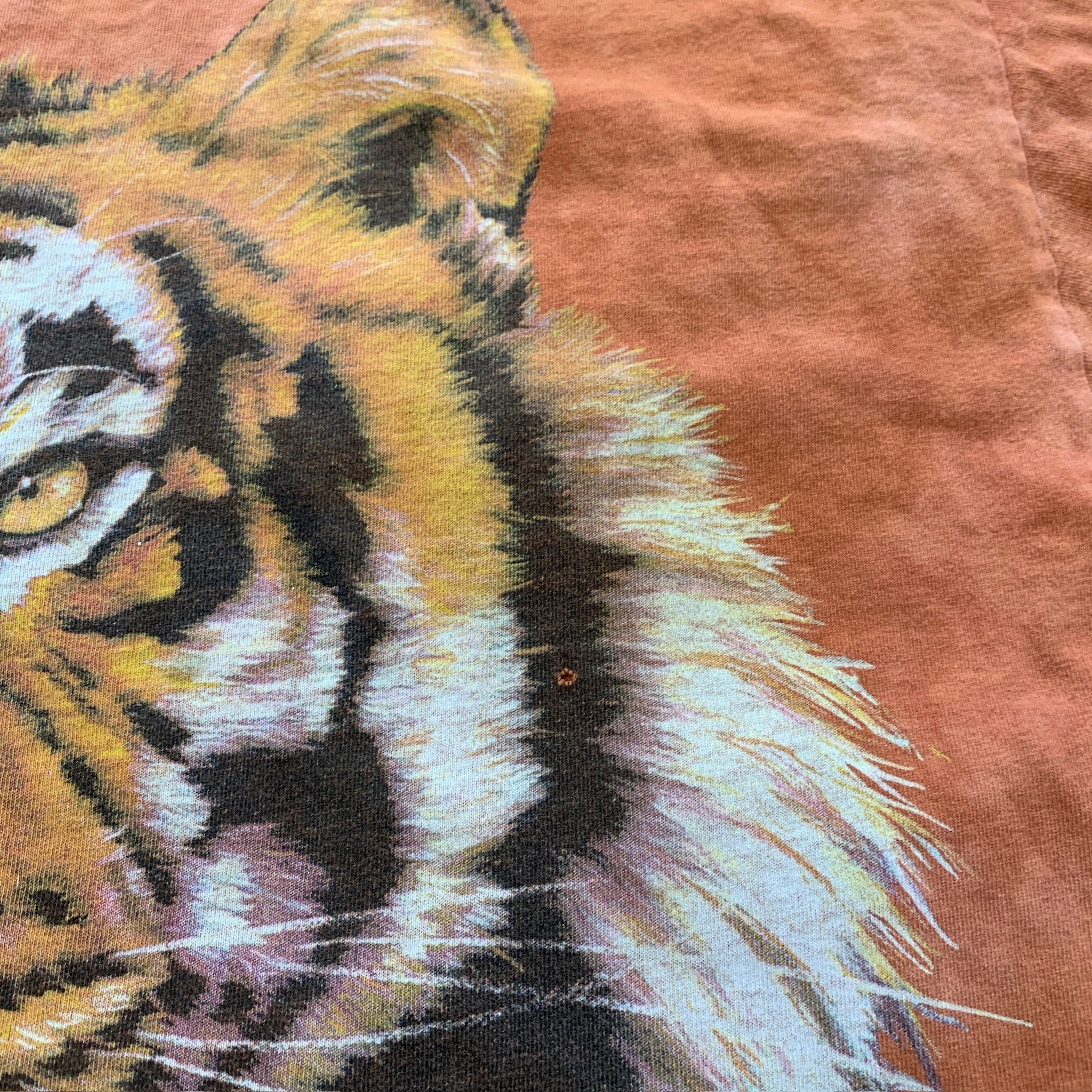 Vintage T Shirt Mens XL Orange Graphic Print 00s Tiger Animal Nature Tie Die