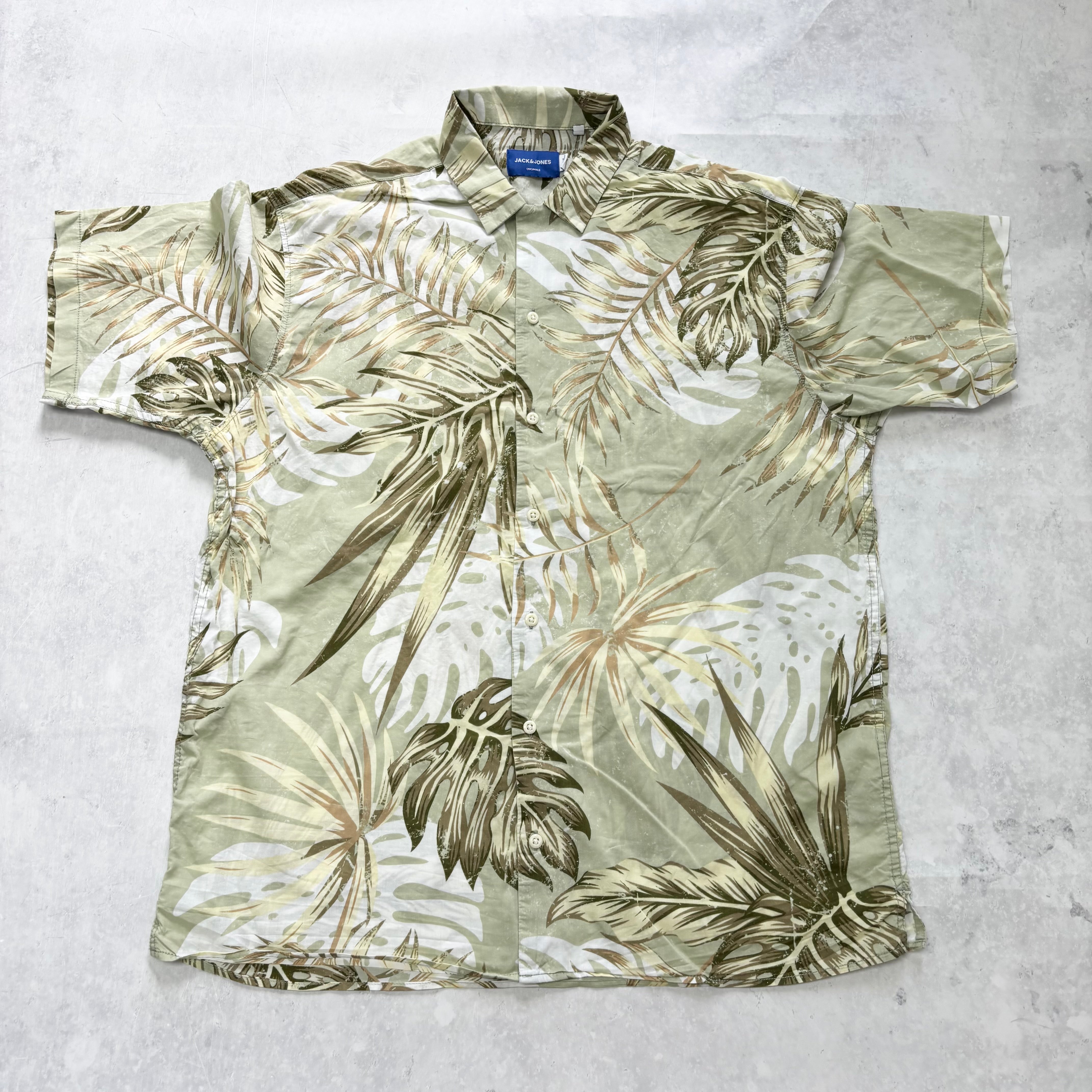 Hawaiian Shirt Mens Medium Green Floral Aloha Short Sleeve Cotton (E)
