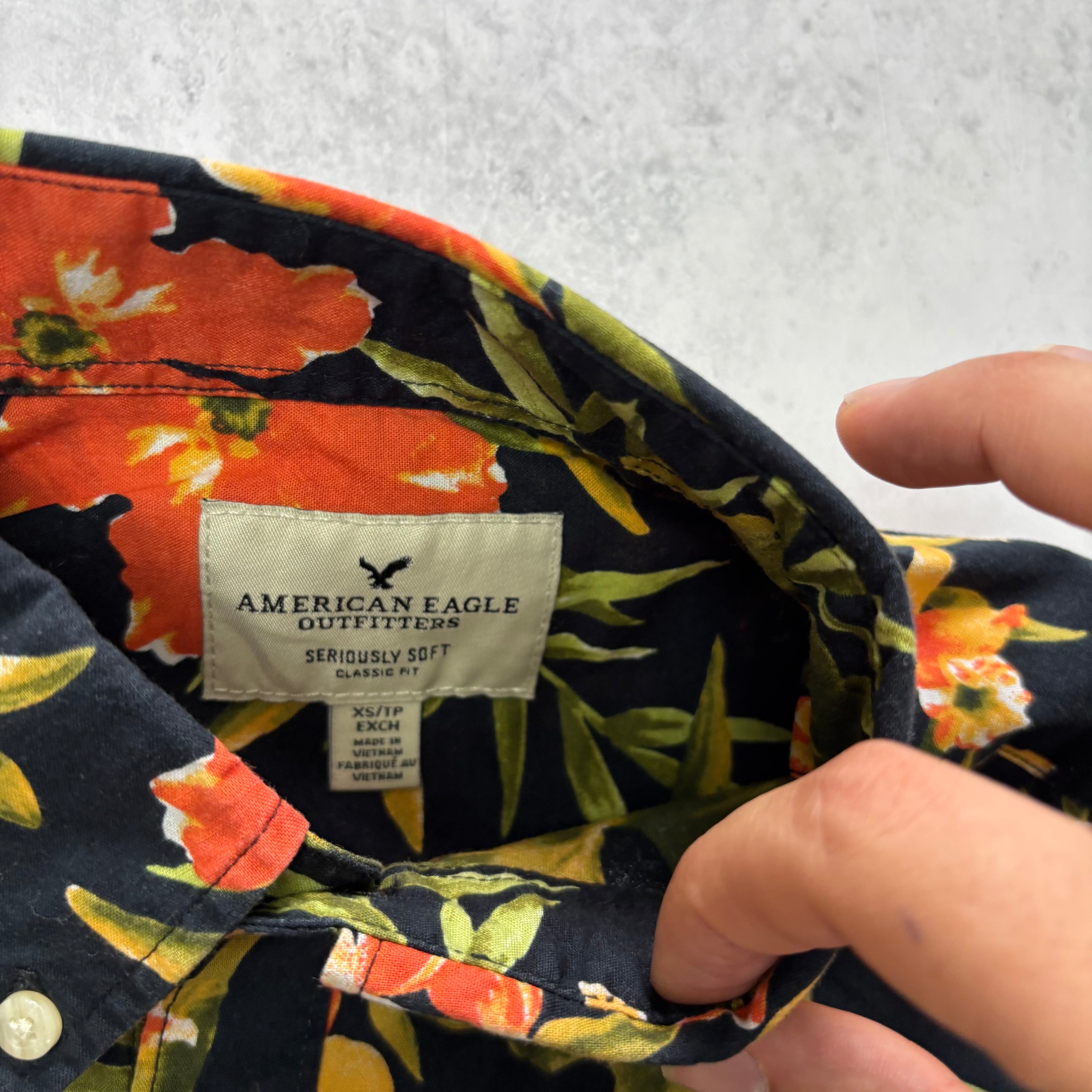 American Eagle Shirt Mens XS Black Floral Aloha Long Sleeve Cotton (E)