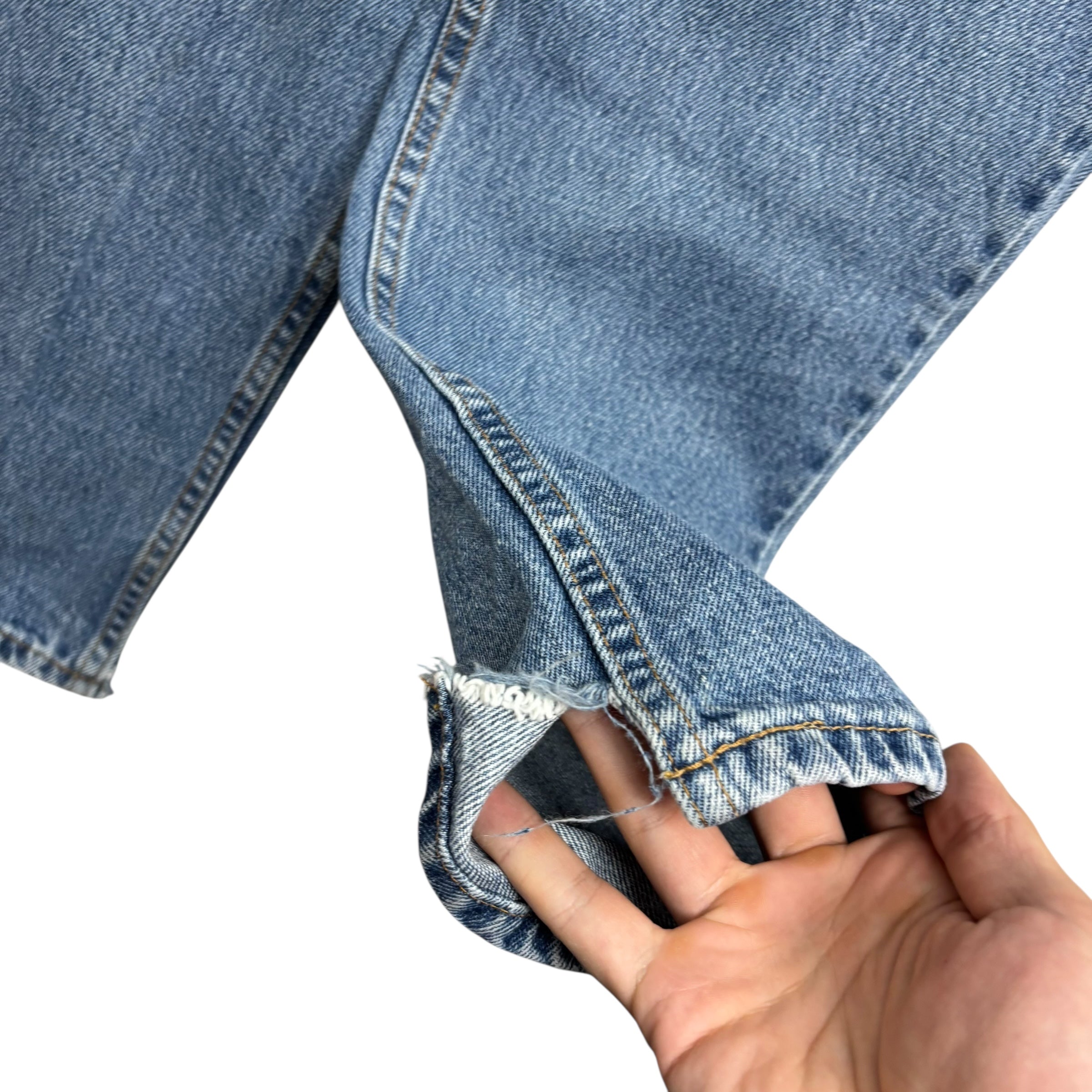 Levis 550 Jeans W28 L31 Womens Light Blue Relaxed Tapered Made In USA Vintage (F)