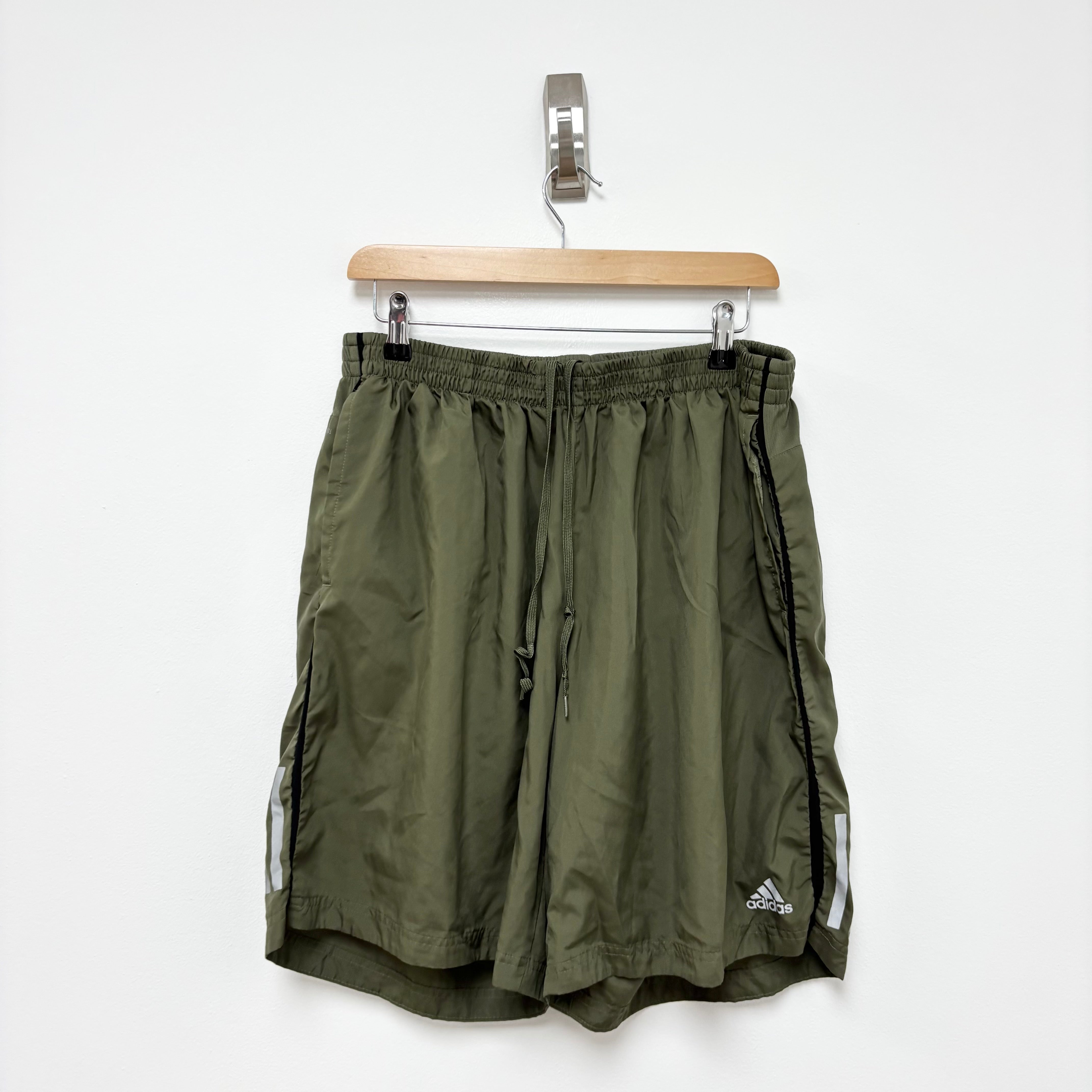 Adidas Shorts Mens XXL Green Sports Running Gym Athletic Pockets (E)