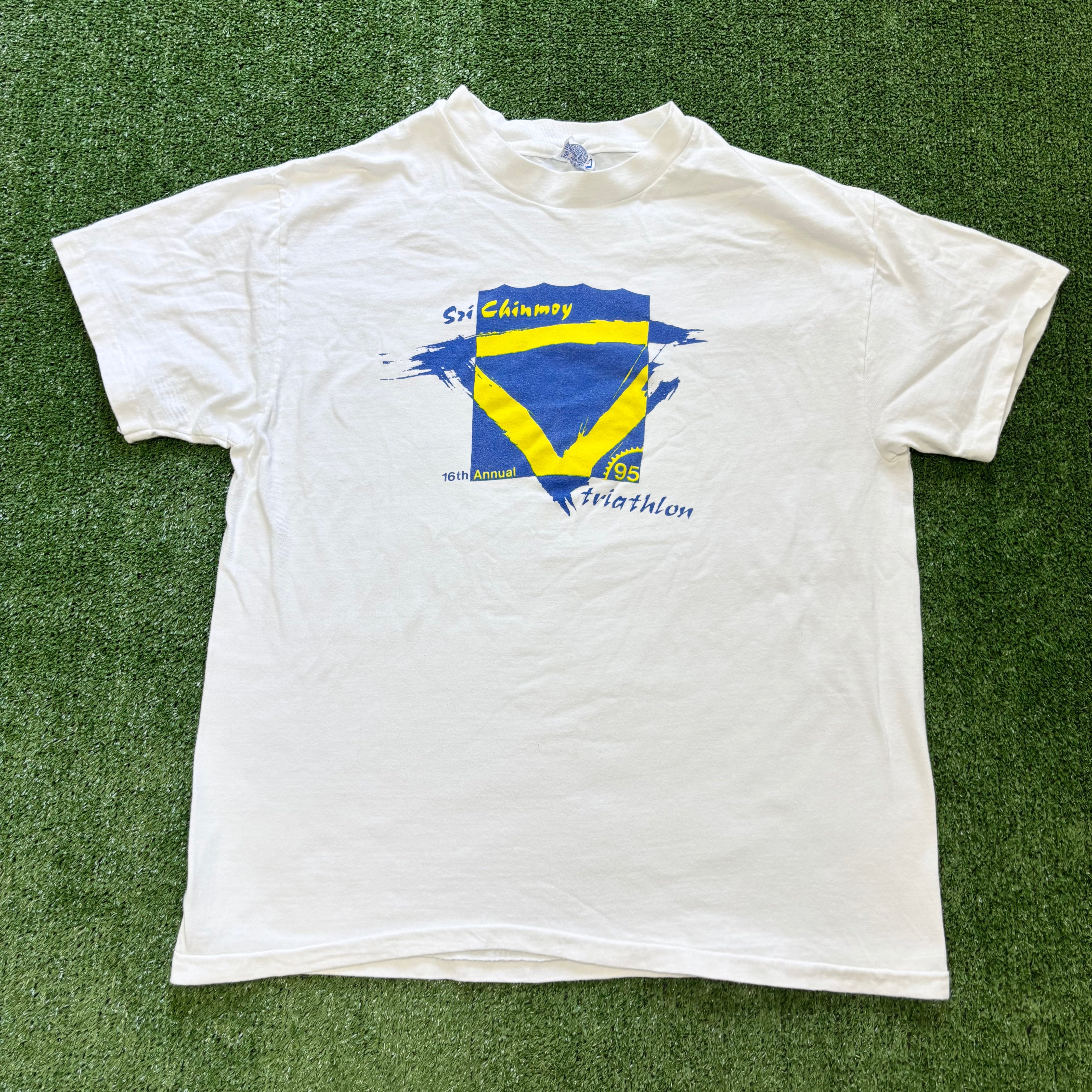 Vintage T Shirt Mens Medium White Single Stitch Graphic Print 90s Race (E)