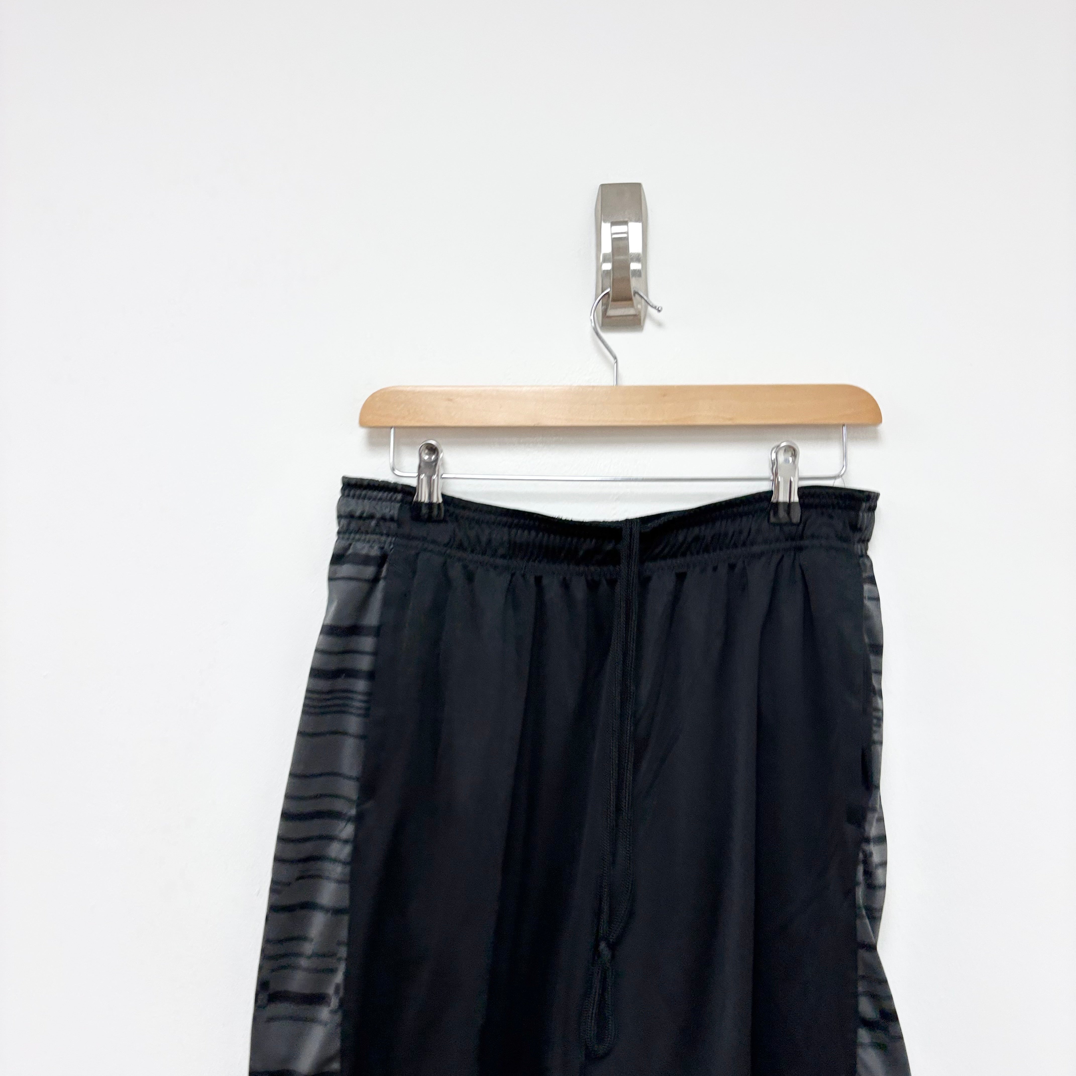 Adidas Shorts Mens Large Black Sports Running Gym Athletic Pockets
