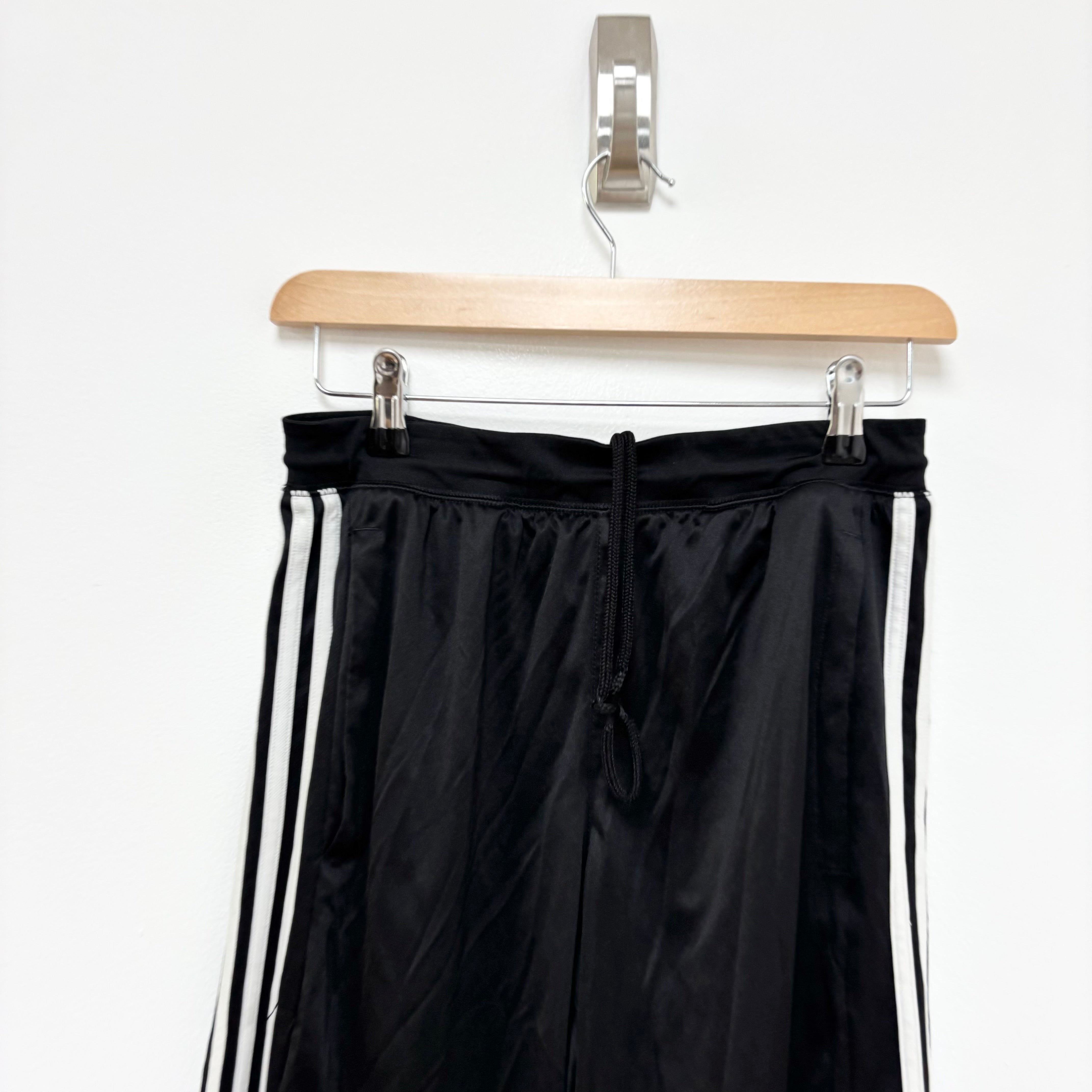 Adidas Shorts Mens Small Black Sports Running Gym Athletic Pockets (E)