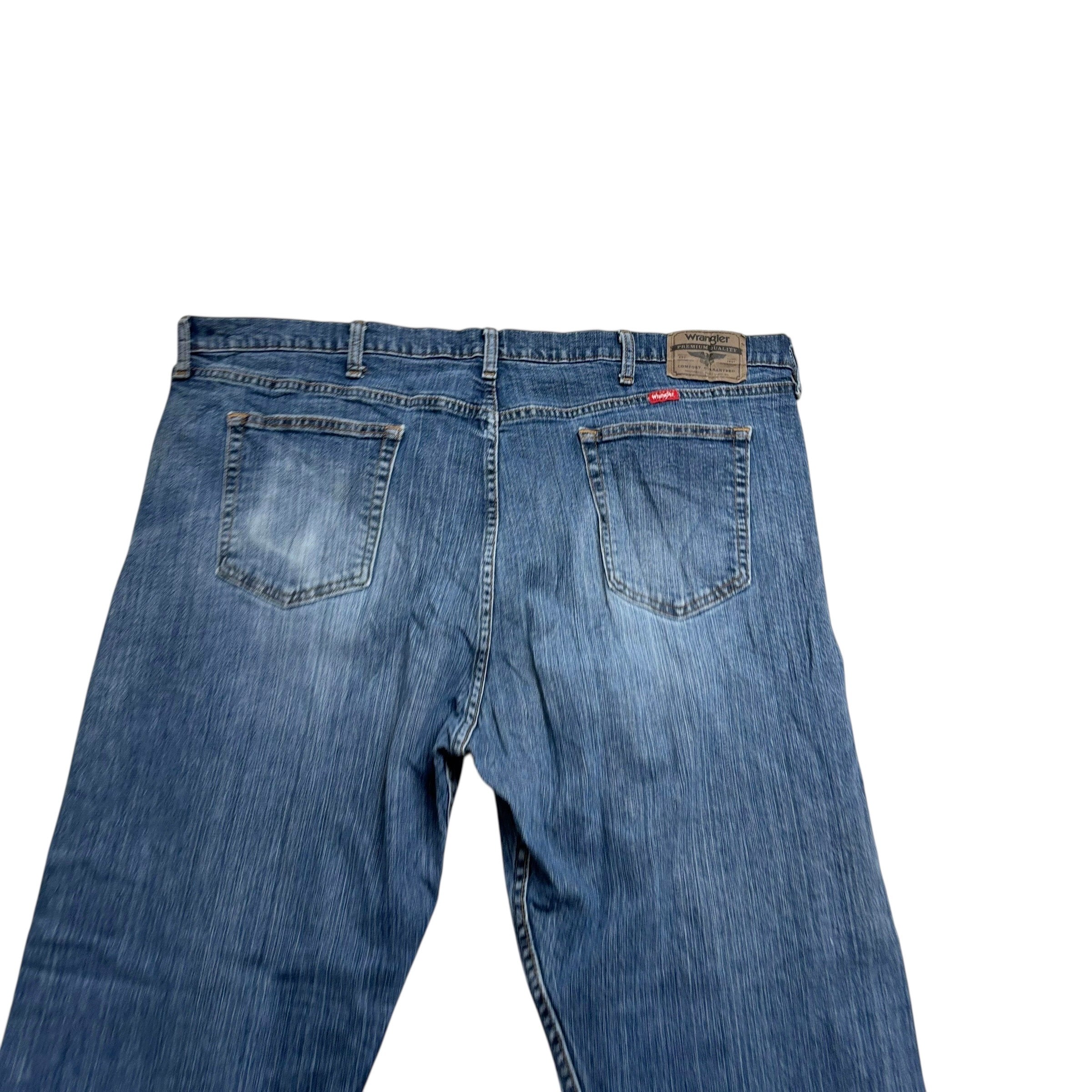 Wrangler Jeans W42 L30 Mens Mid Blue Relaxed Straight Fit Stretch Denim (F)