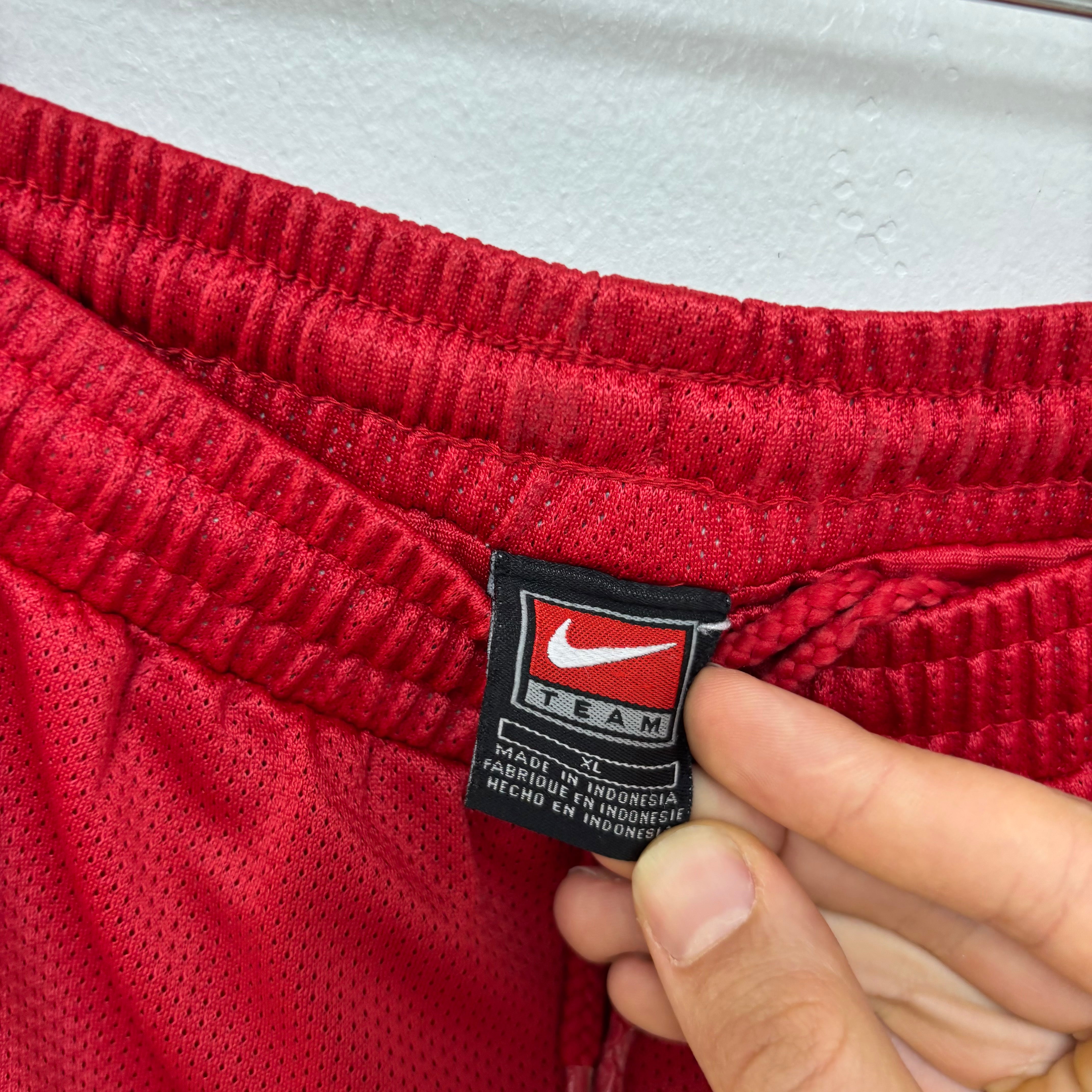 Nike Shorts Mens XL Red Running Sports Gym Athletic Pockets Vintage (E)