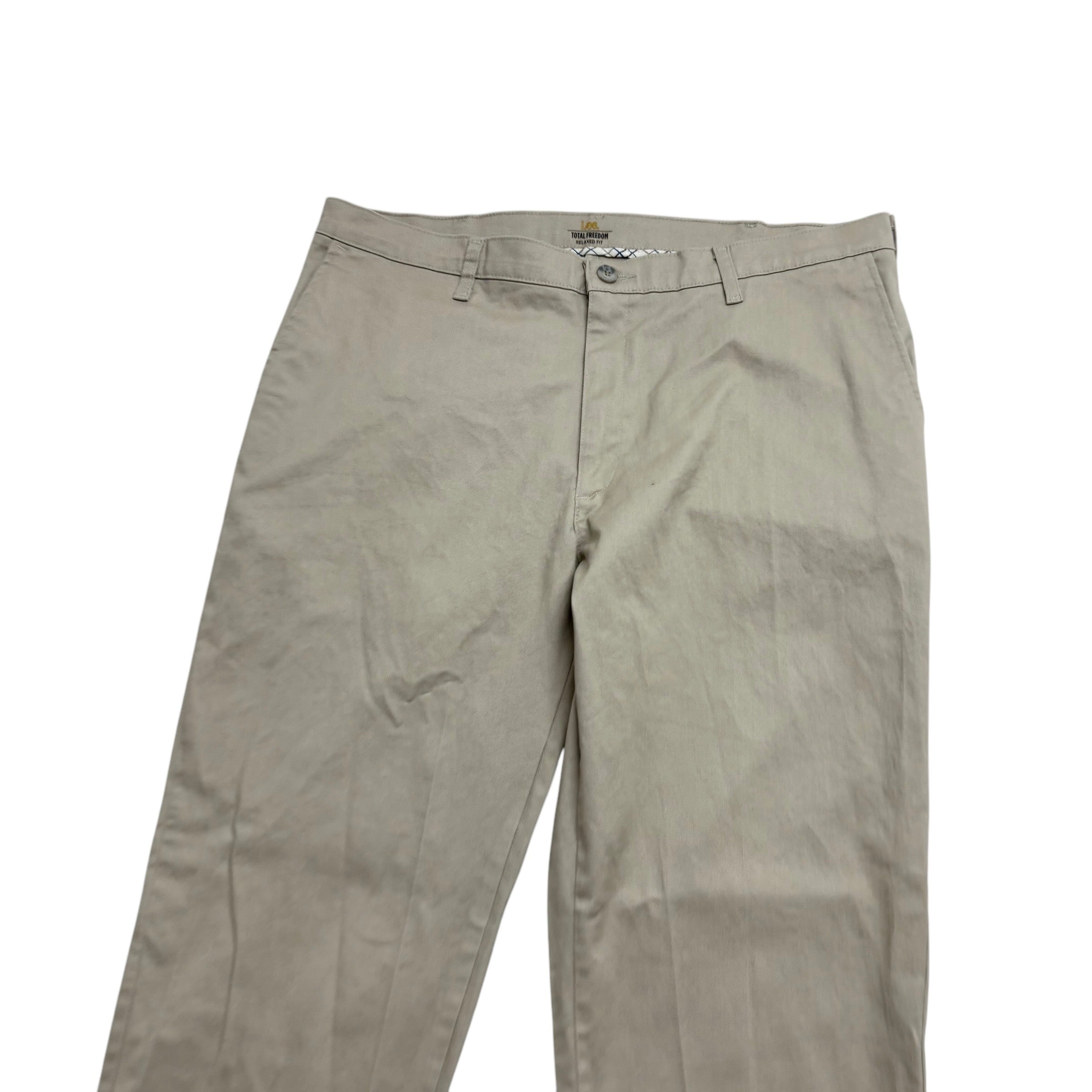 Lee Trousers W40 L29 Mens Beige Cream Relaxed Fit Total Freedom Pants (E)