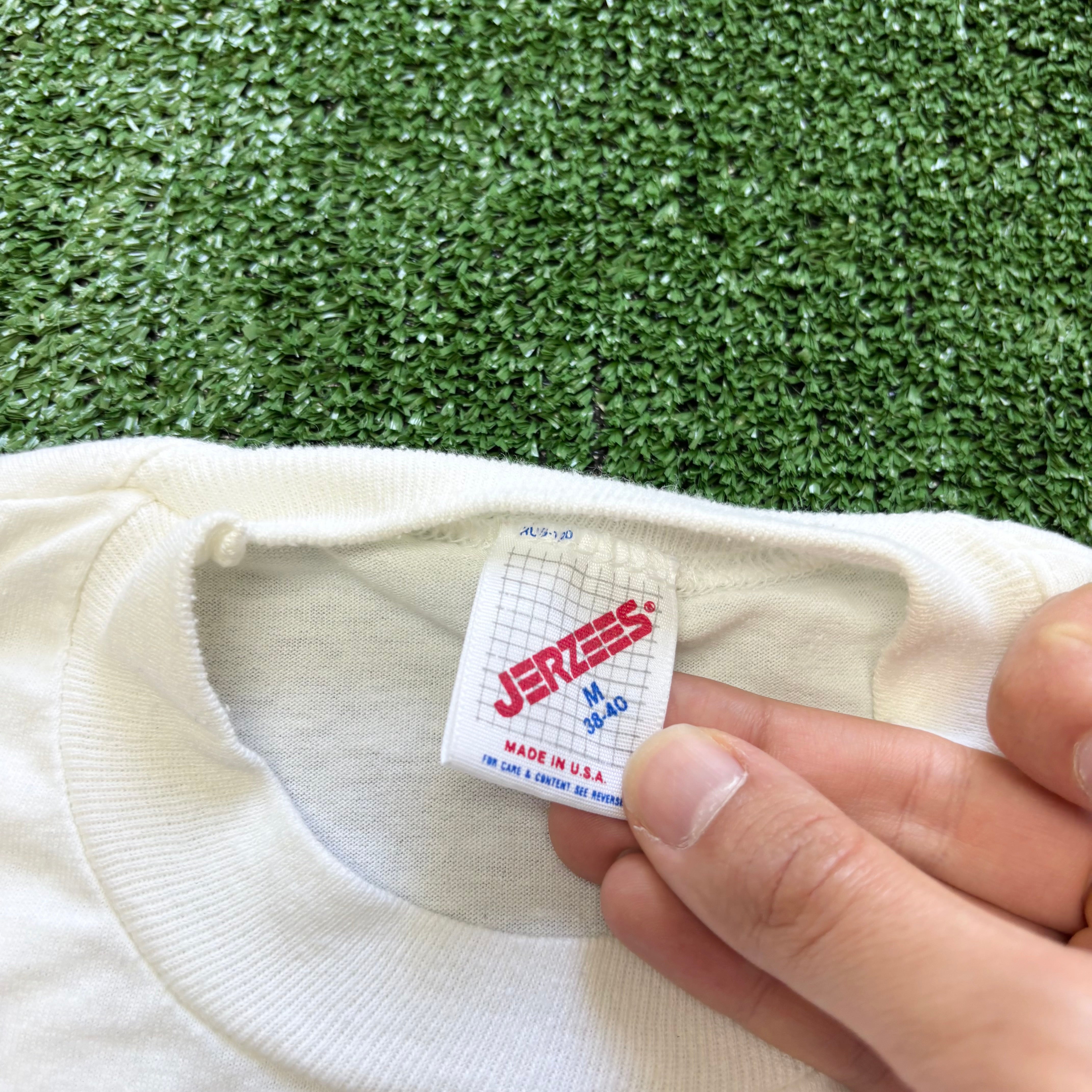 Vintage T Shirt Mens Small White Single Stitch Graphic Print 90s USA (F)