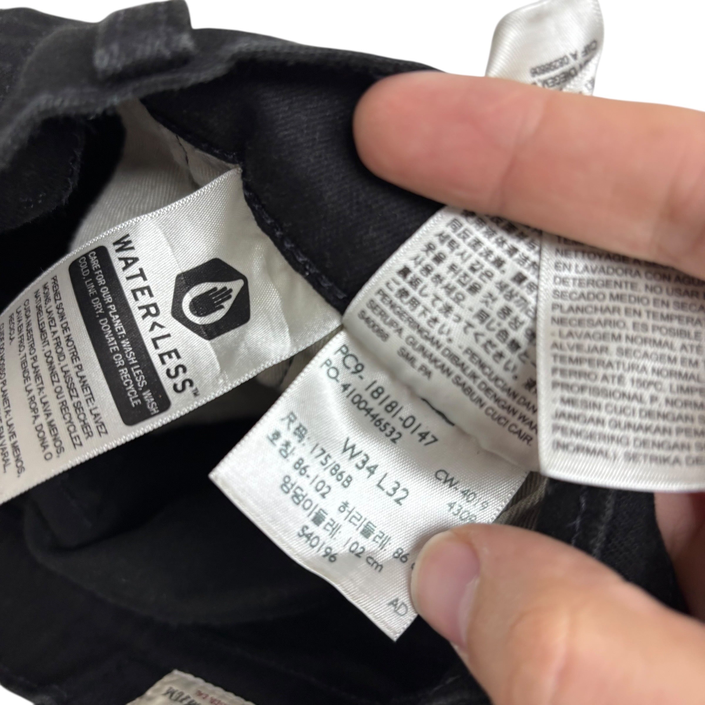 Levis 541 Jeans W34 L32 Mens Black Athletic Tapered Fit Stretch Denim (E)