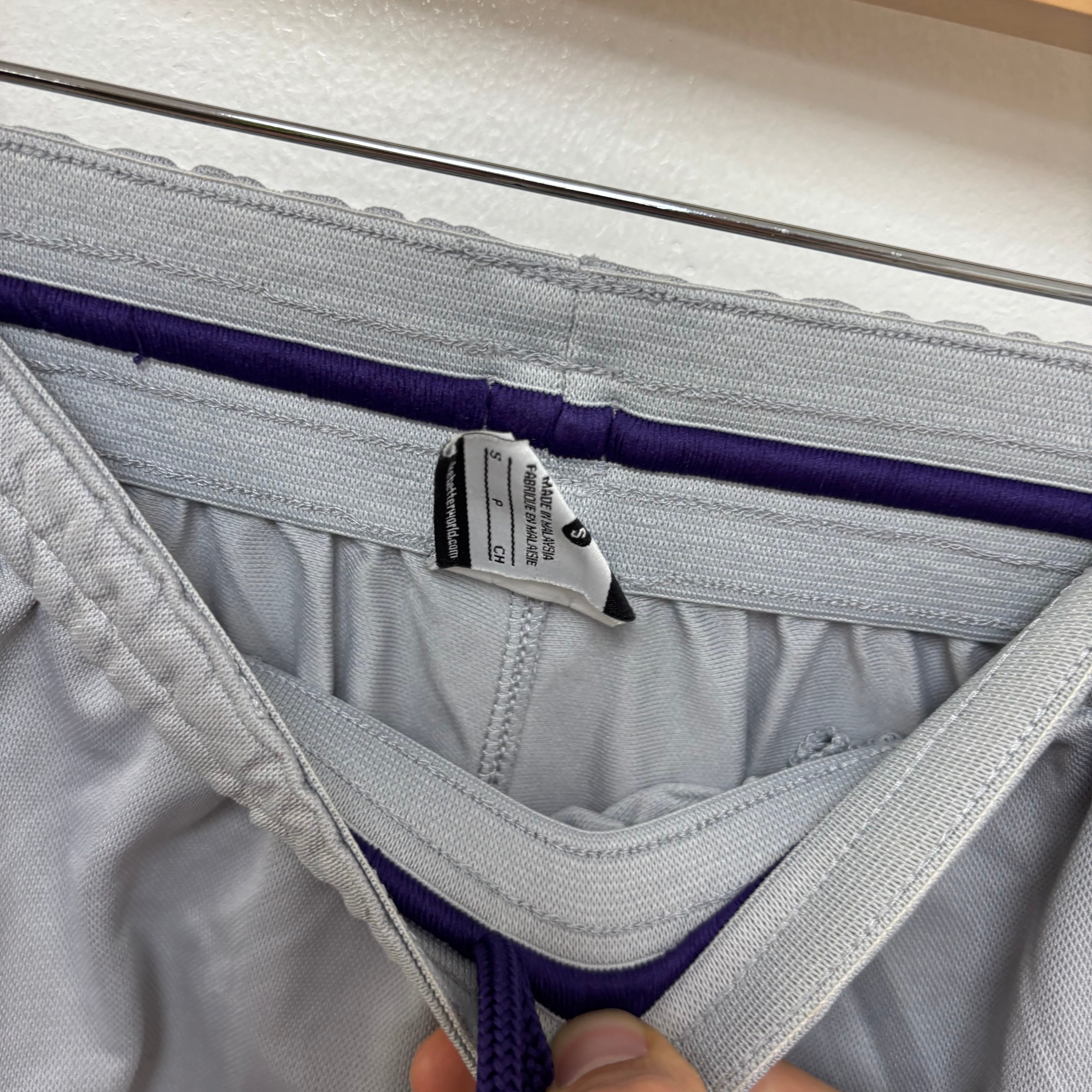 Nike Shorts Mens Small Grey Dri Fit Running Sports Gym Athletic Pockets (E)