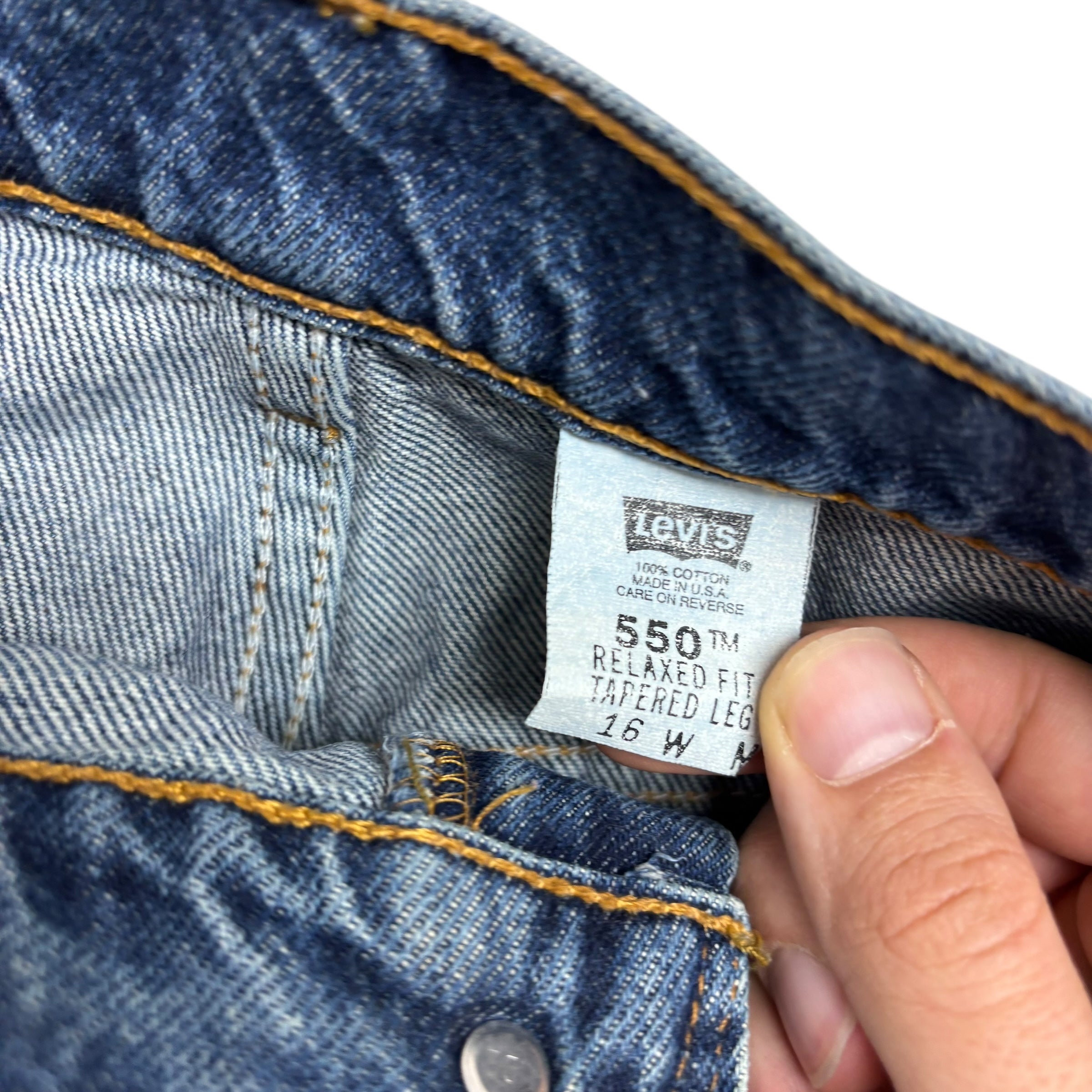 Levis 550 Jeans W34 L32 Womens Mid Blue Relaxed Taper Mom Vintage USA Made (F)