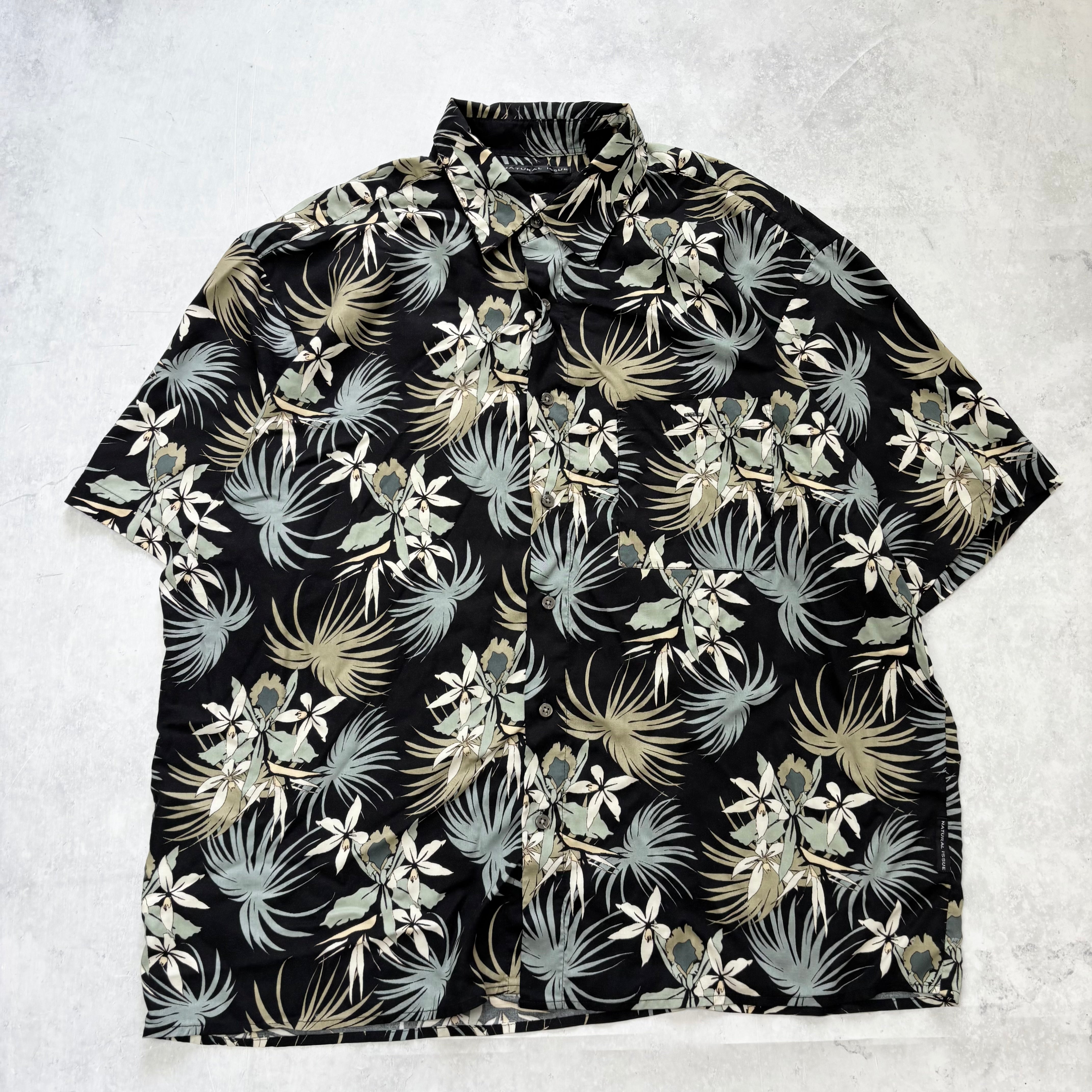 Hawaiian Shirt Mens XXL Black Floral Aloha Short Sleeve Viscose (E)