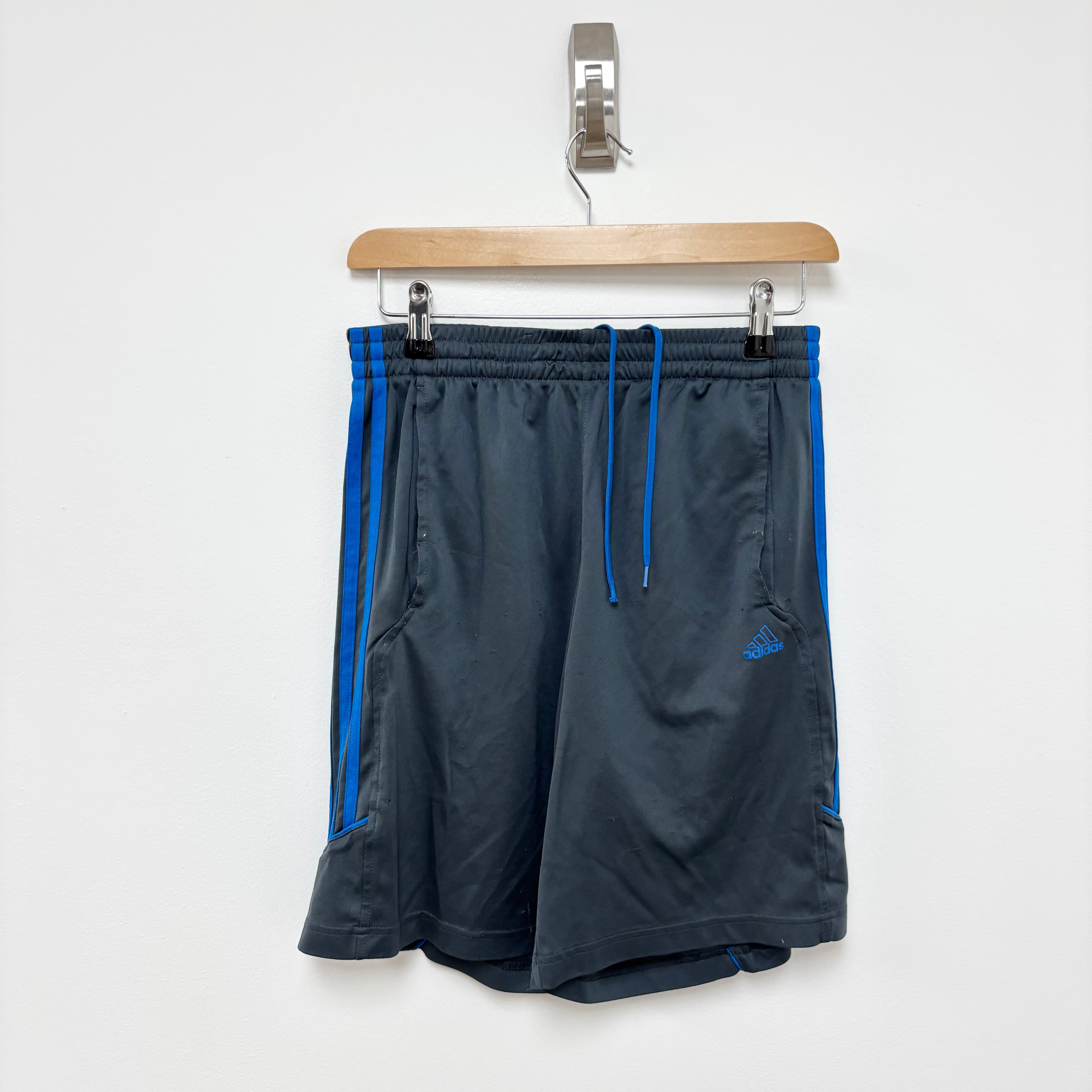 Adidas Shorts Mens Small Grey Sports Running Gym Athletic Pockets (F)