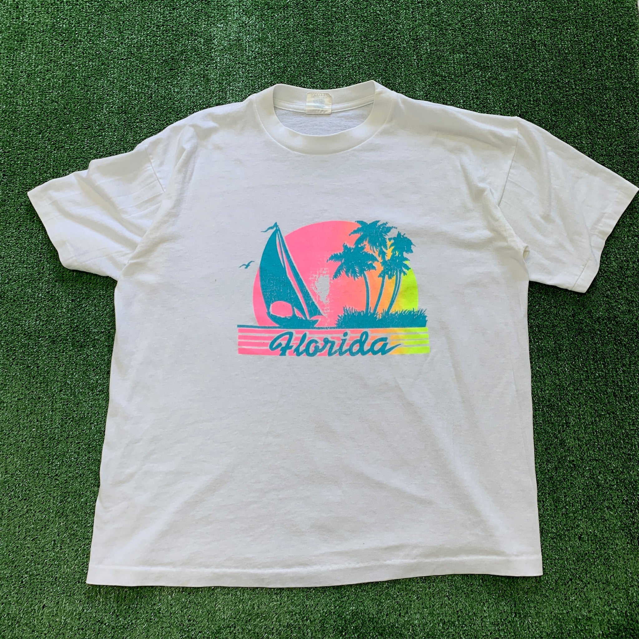 Vintage T Shirt Mens Large White Single Stitch Graphic Print 90s USA Tourist