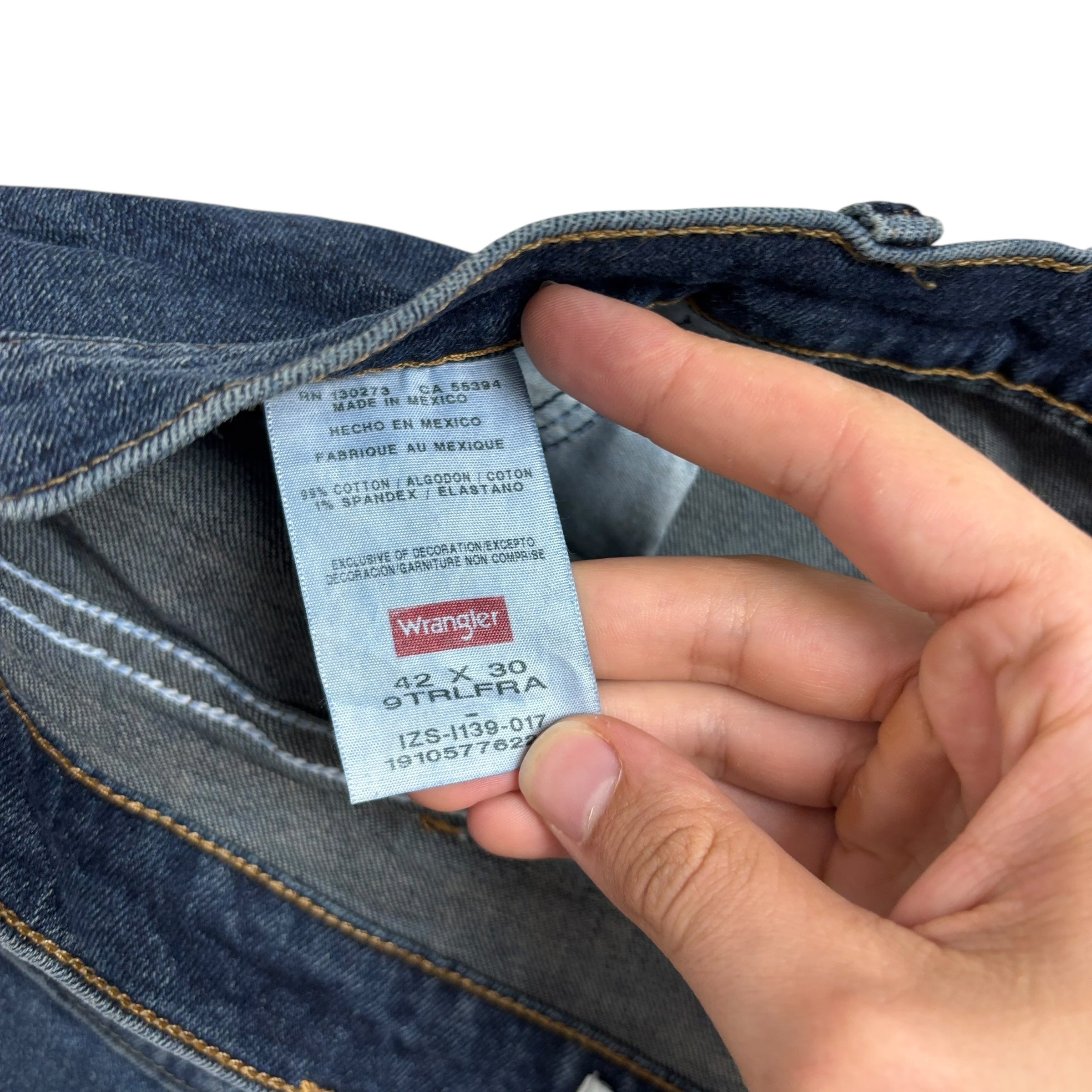 Wrangler Jeans W42 L30 Mens Dark Blue Relaxed Straight Fit Stretch Denim (E)