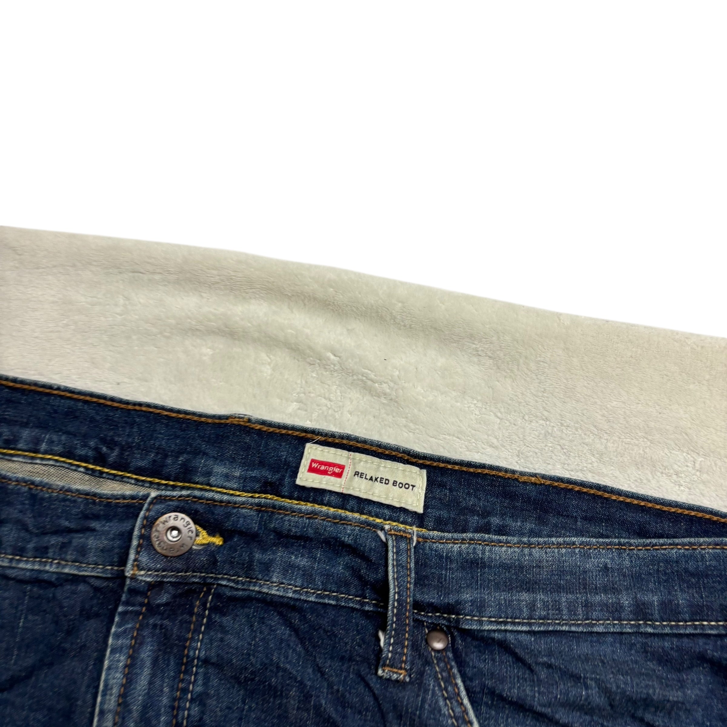 Wrangler Jeans W42 L30 Mens Dark Blue Relaxed Bootcut Fit Stretch Denim (E)