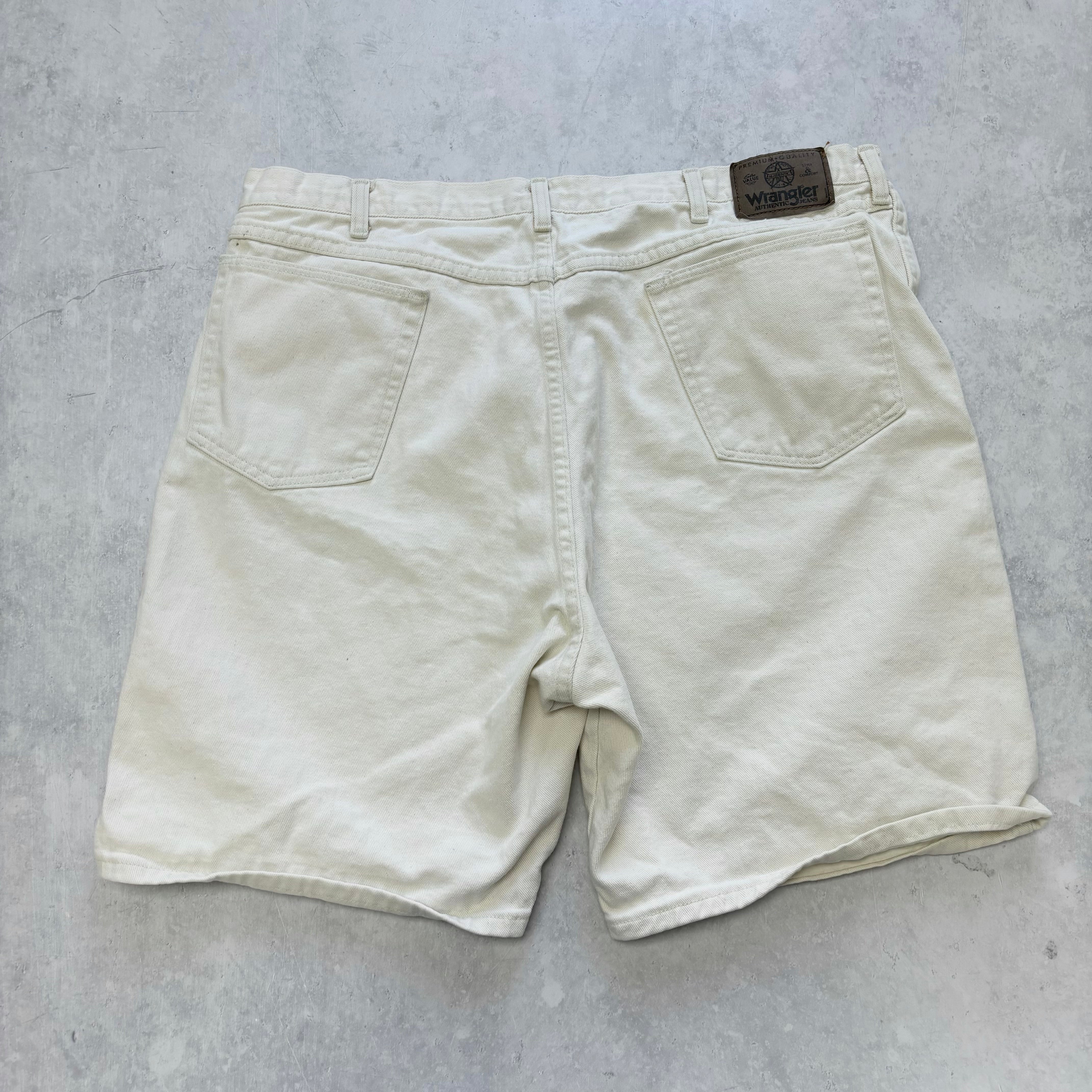 Vintage Wrangler Jorts W40 Mens Denim Shorts Cream White Regular Fit