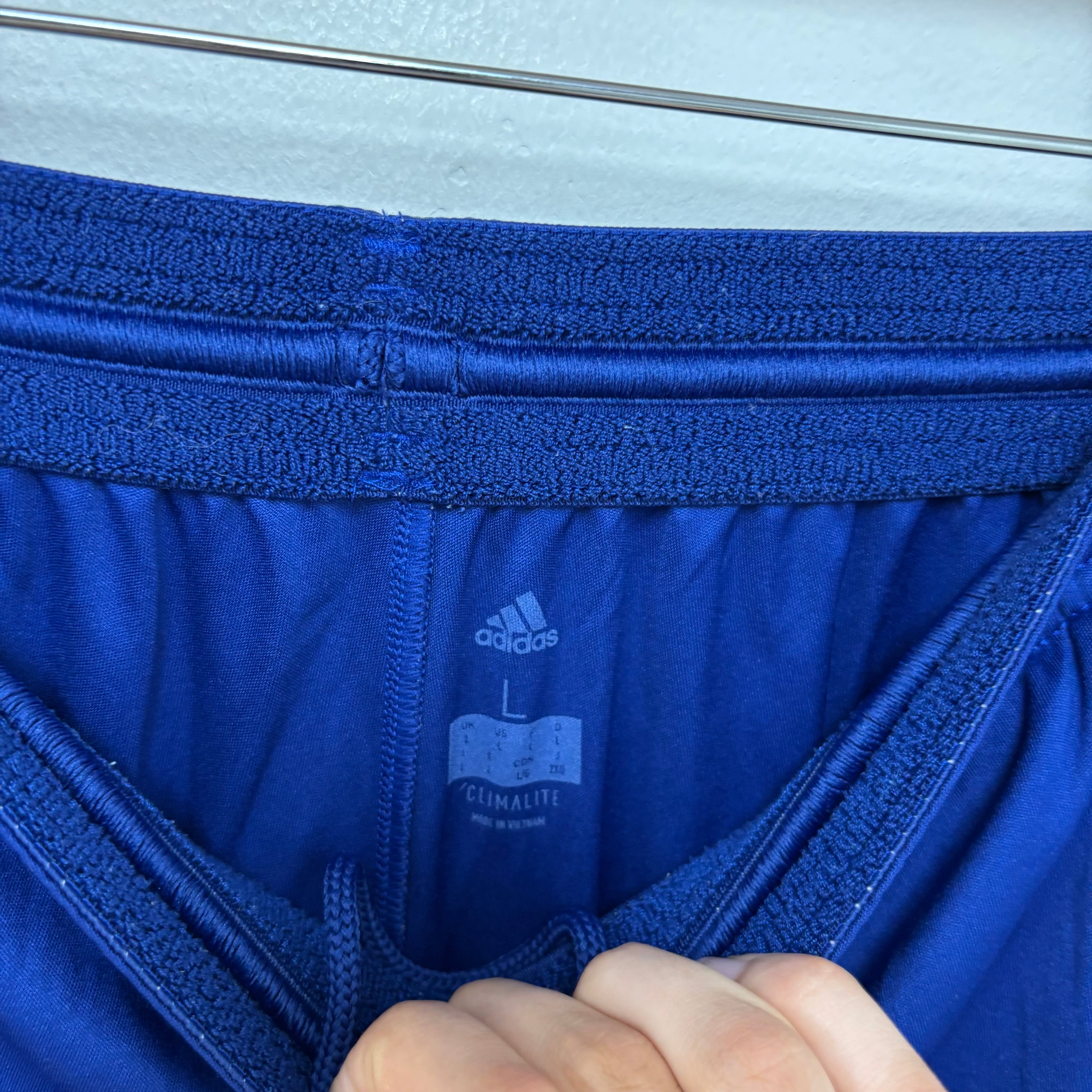 Adidas Shorts Mens Large Blue Sports Running Gym Athletic Pockets (E)