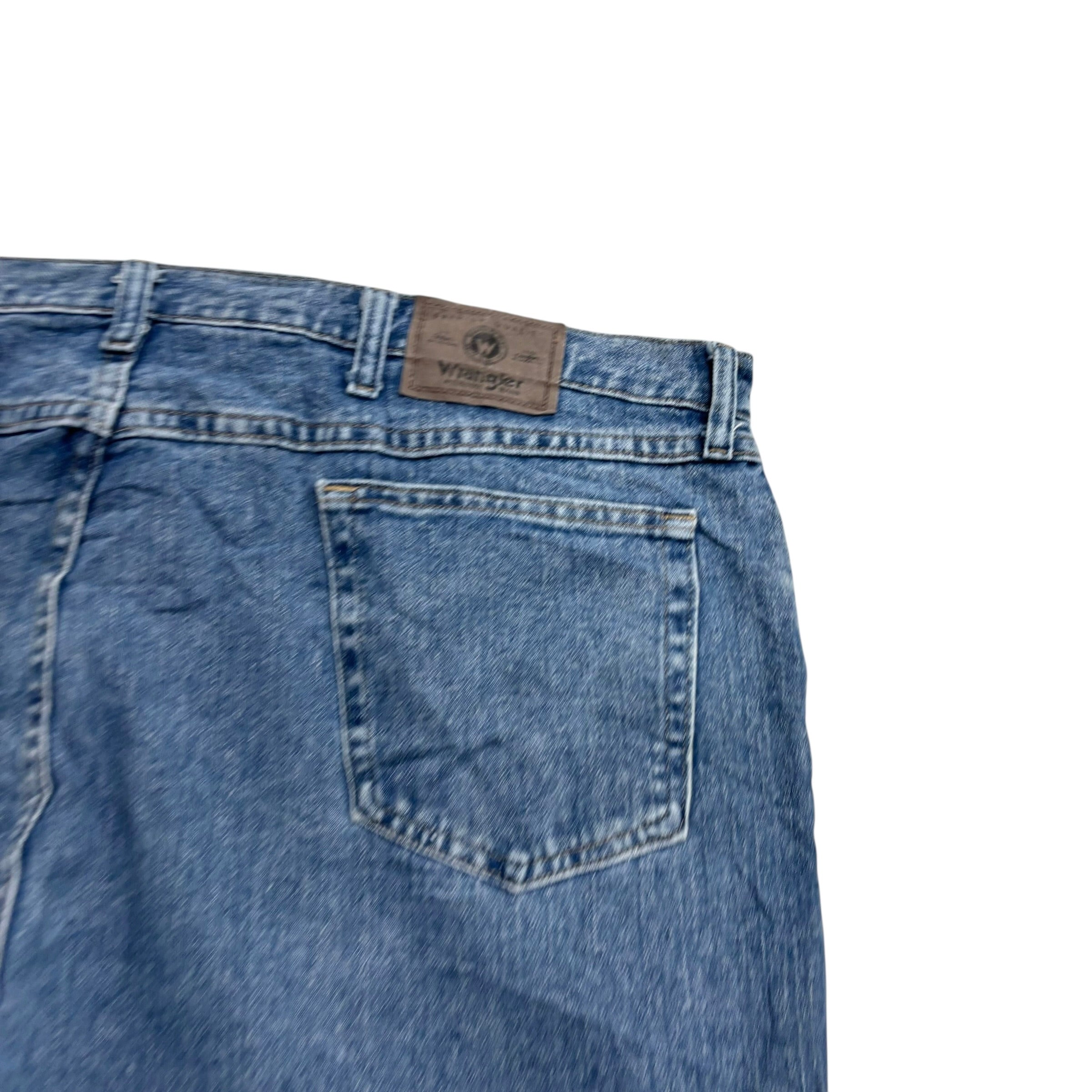 Wrangler Jeans W44 L30 Mens Light Blue Relaxed Straight Fit Vintage Denim (E)