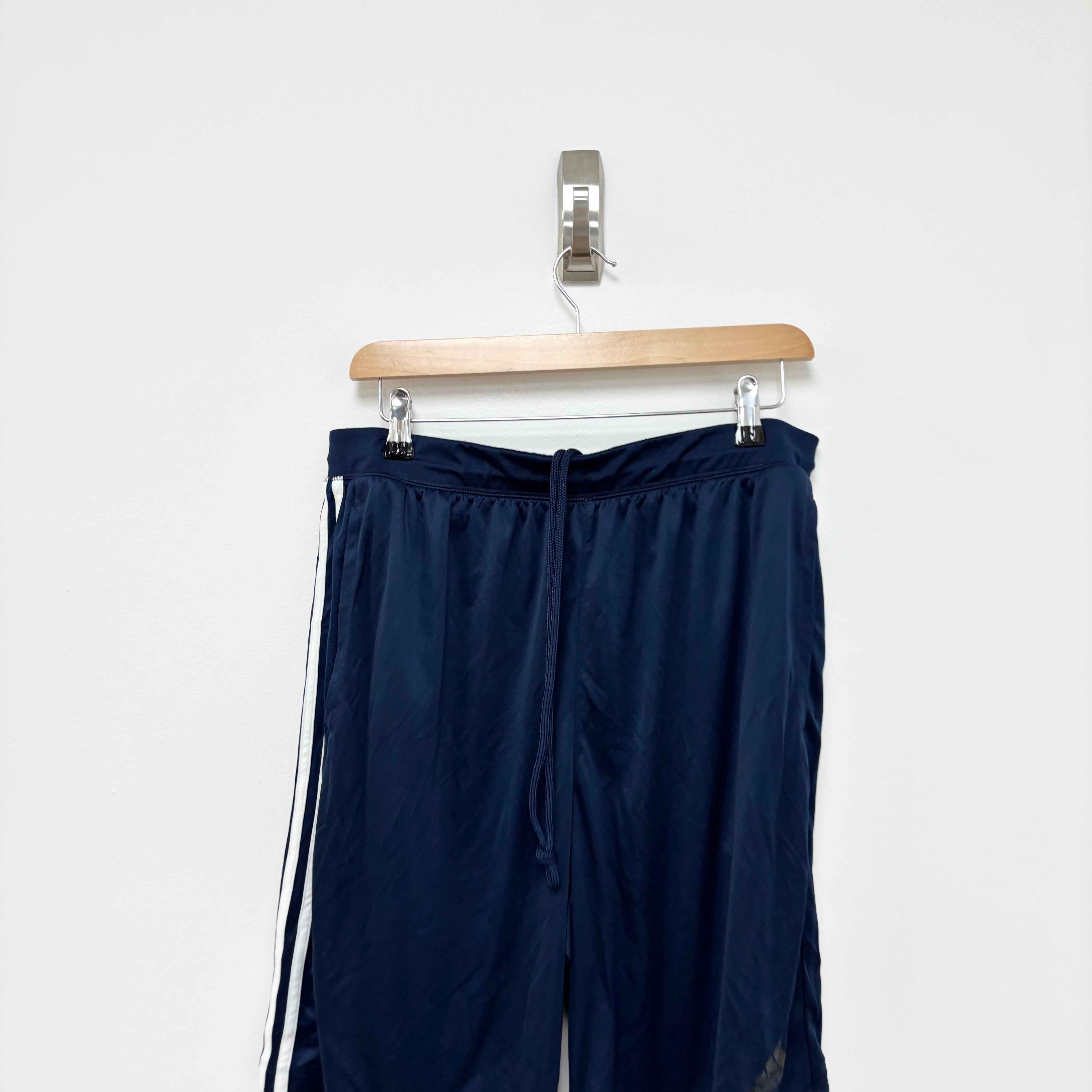 Adidas Shorts Mens XL Navy Blue Sports Running Gym Athletic Pockets (E)